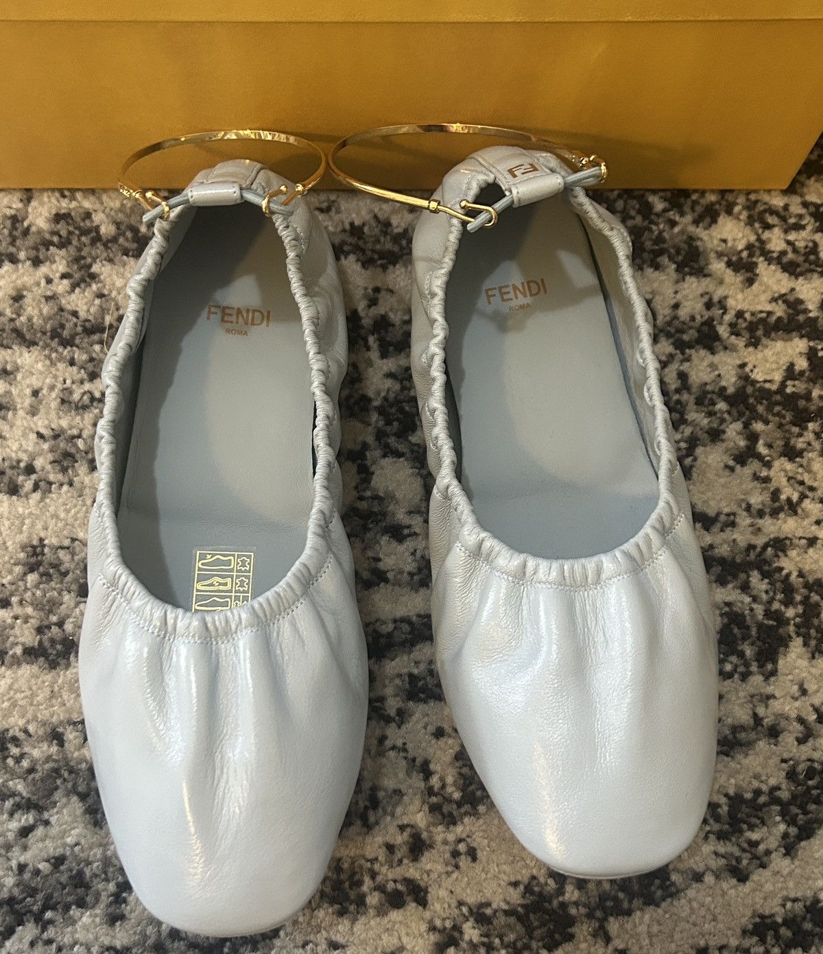 Fendi FENDI Filo Leather Ballerina Blue Flat size 37 Size US 7 / IT 37 - 4 Thumbnail
