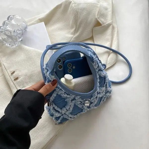 Japanese Brand × Vintage Frail Detailed Fuzzy Hobo Mini Bag Aesthetic Pinterest y2k Size ONE SIZE - 3 Thumbnail