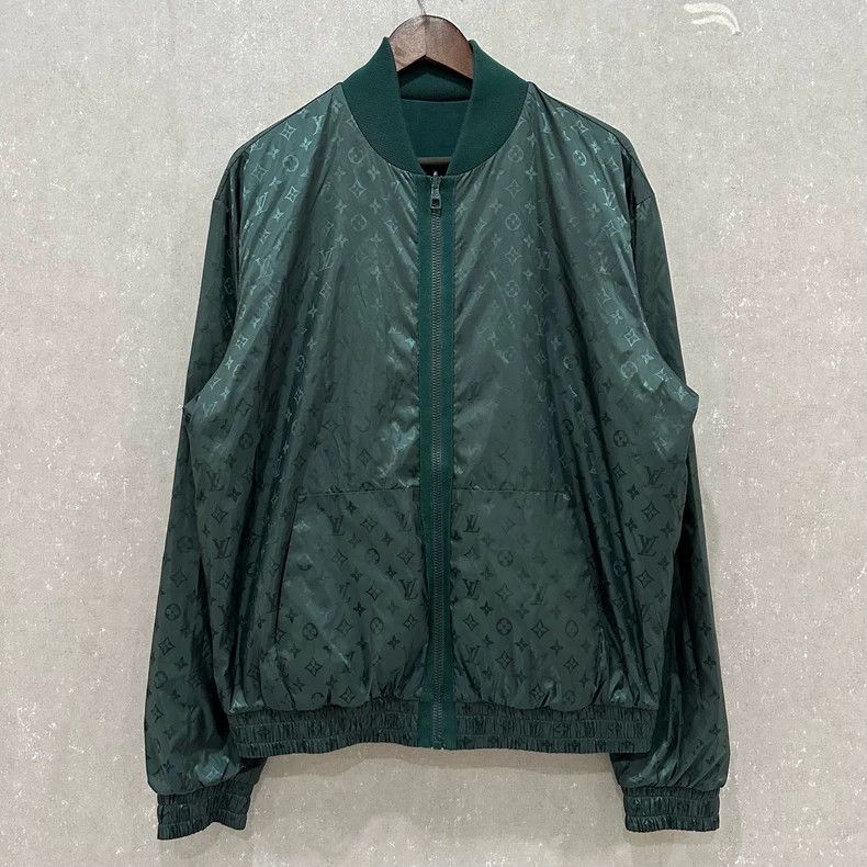 Louis Vuitton LOUIS VUITTON Reversible Green Jacket Size US L / EU 52-54 / 3 - 1 Thumbnail