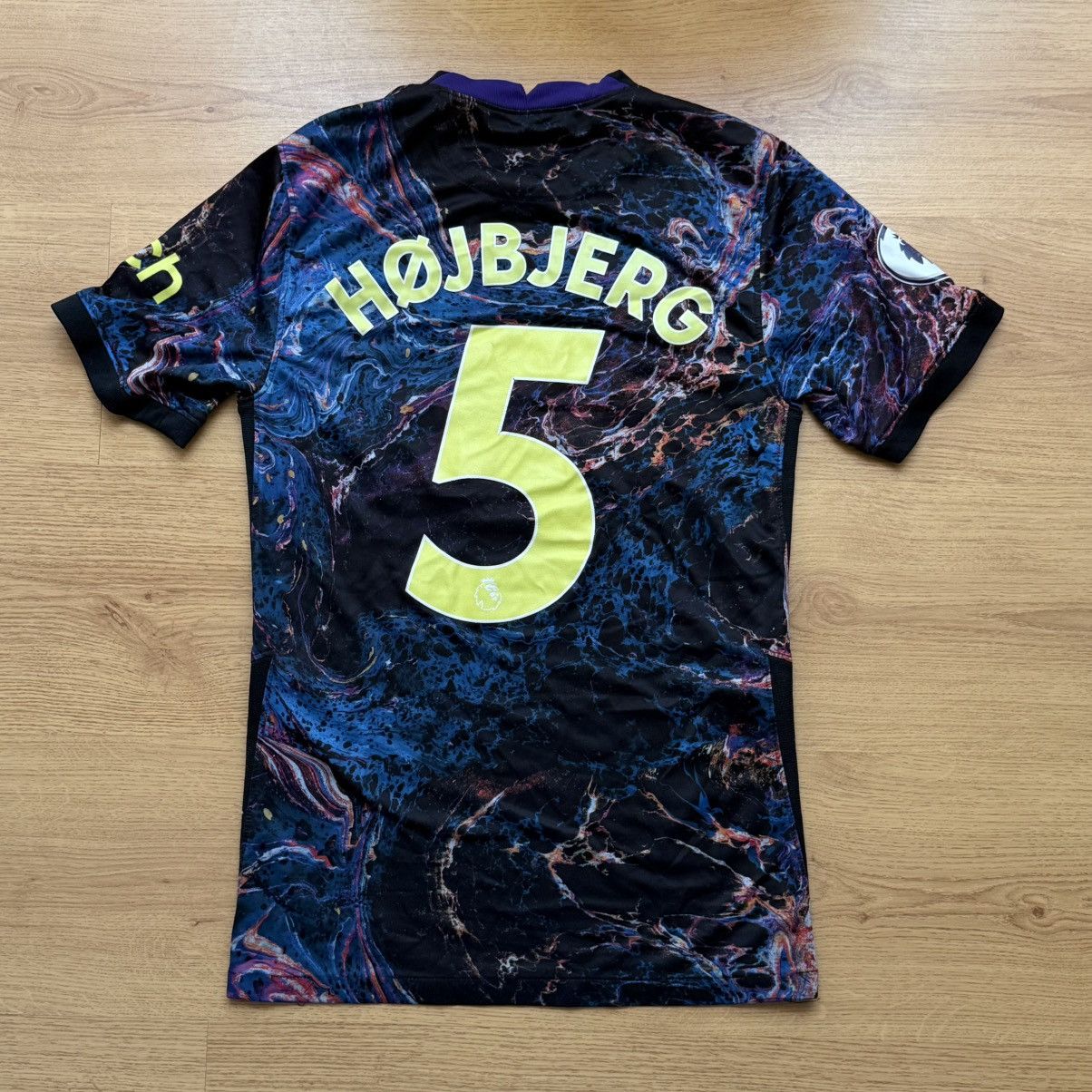 Nike Nike Tottenham 21/22 Away Jersey Højbjerg #5 Size US XS / EU 42 / 0 - 5 Thumbnail