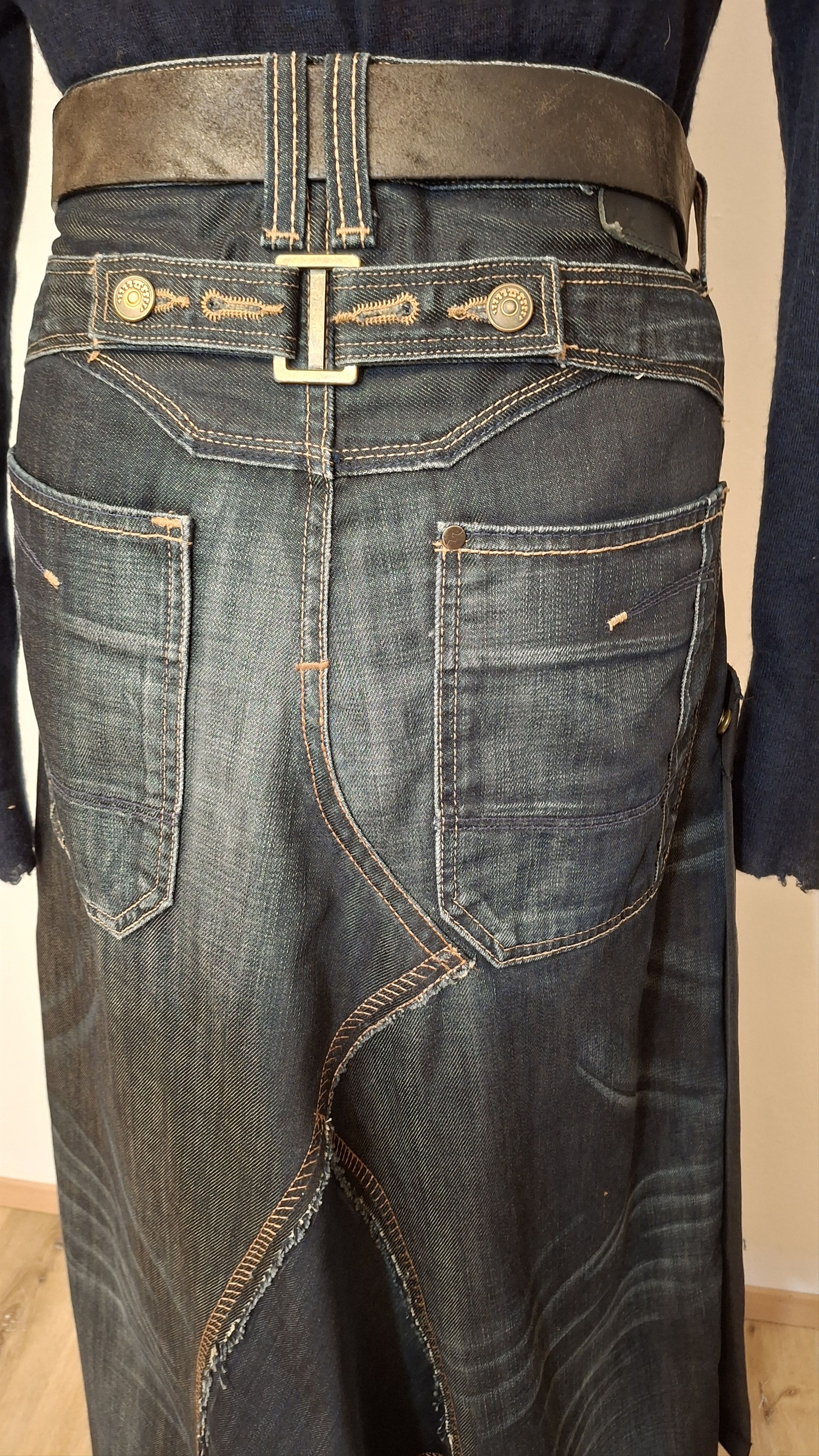 handvaerk Y2K Reworked Denim Maxi Kilt Skirt with Detachable Panel Size 34" / US 12 / IT 48 - 7 Thumbnail