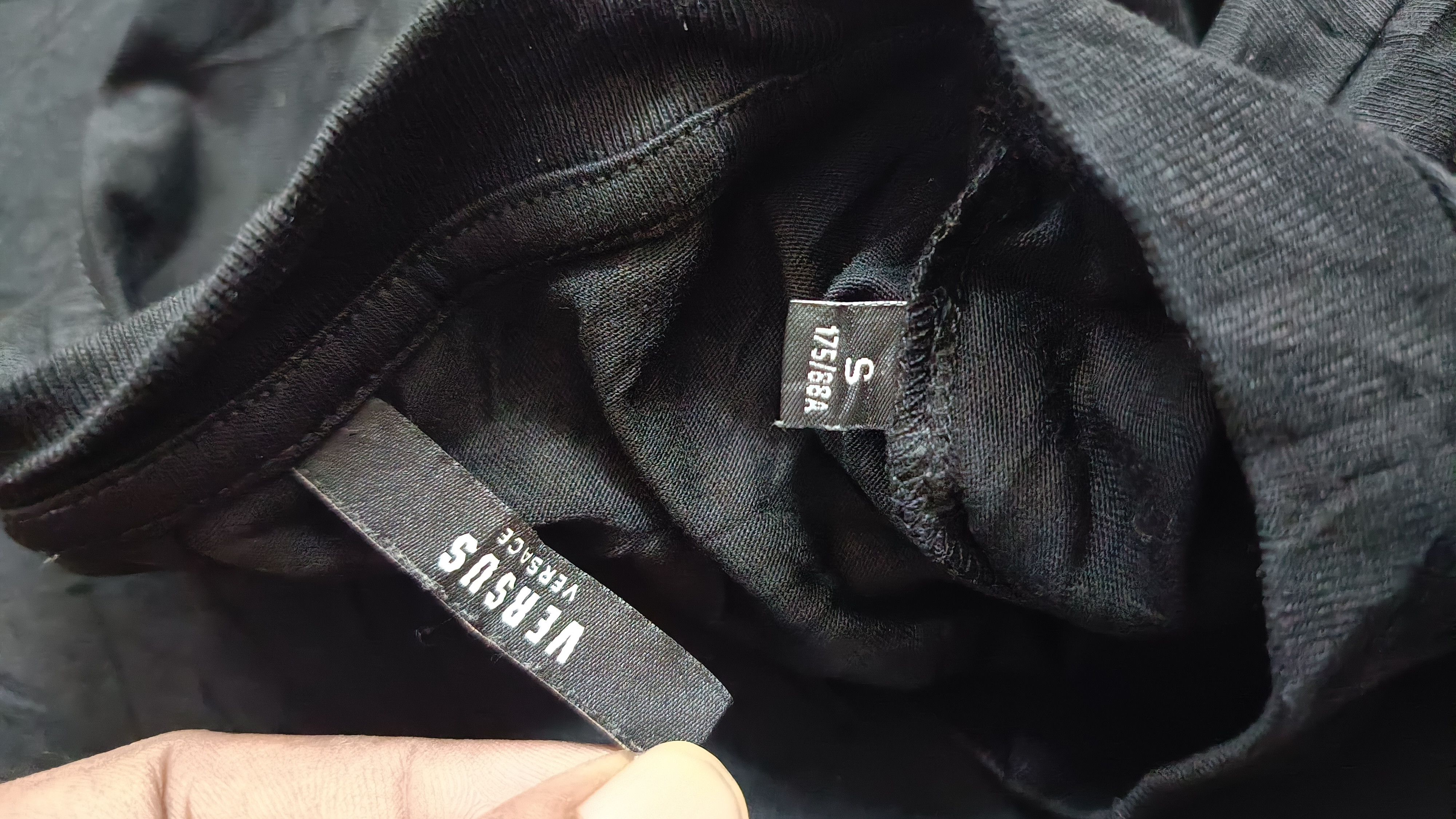 Versace 🔥🔥 Versus Versace Black Tee Size US L / EU 52-54 / 3 - 4 Thumbnail