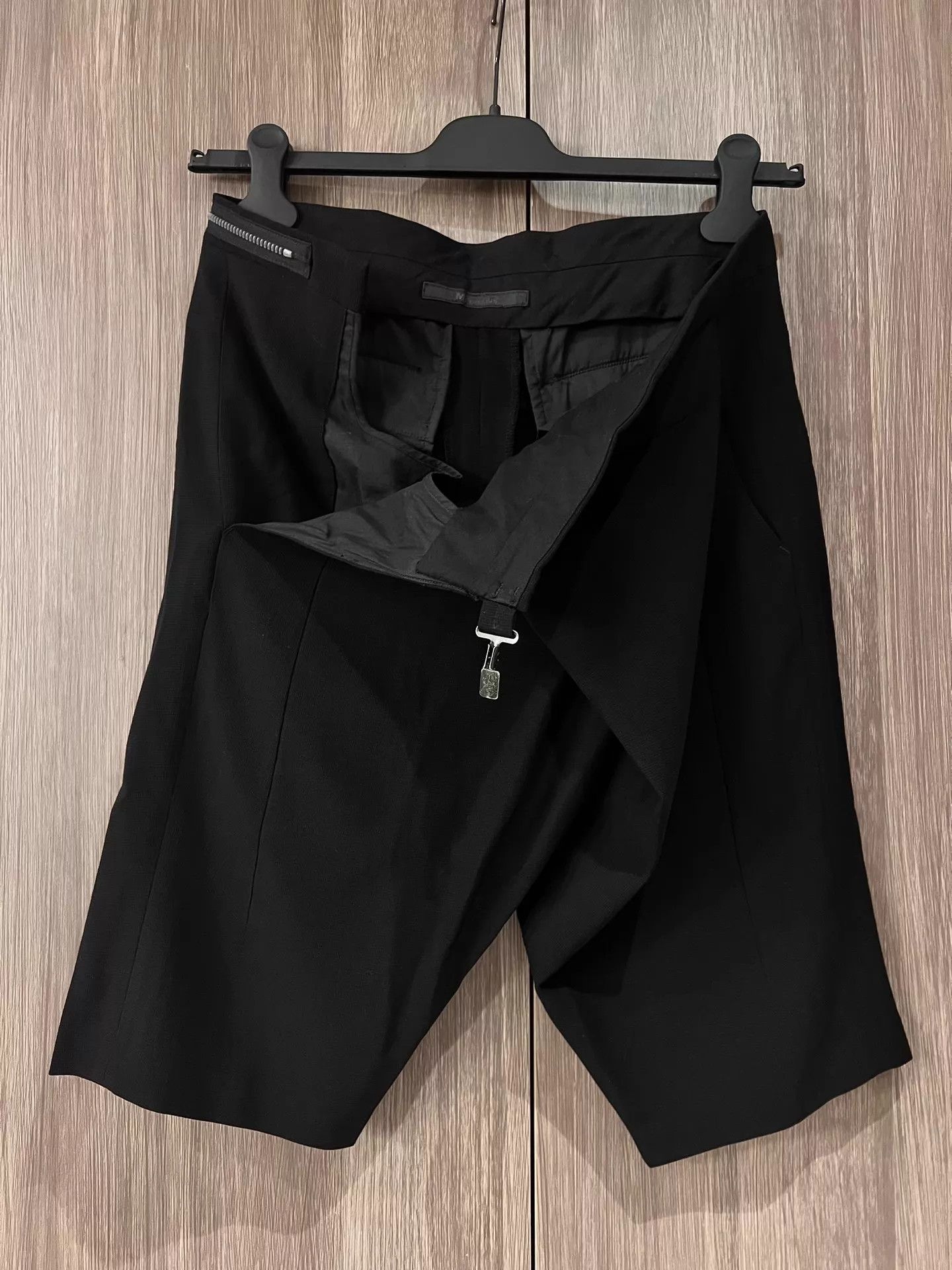 Julius Julius 7 MA14SS Cross Over Slant Riri Waist Shorts 1 Size US 30 / EU 46 - 2 Thumbnail