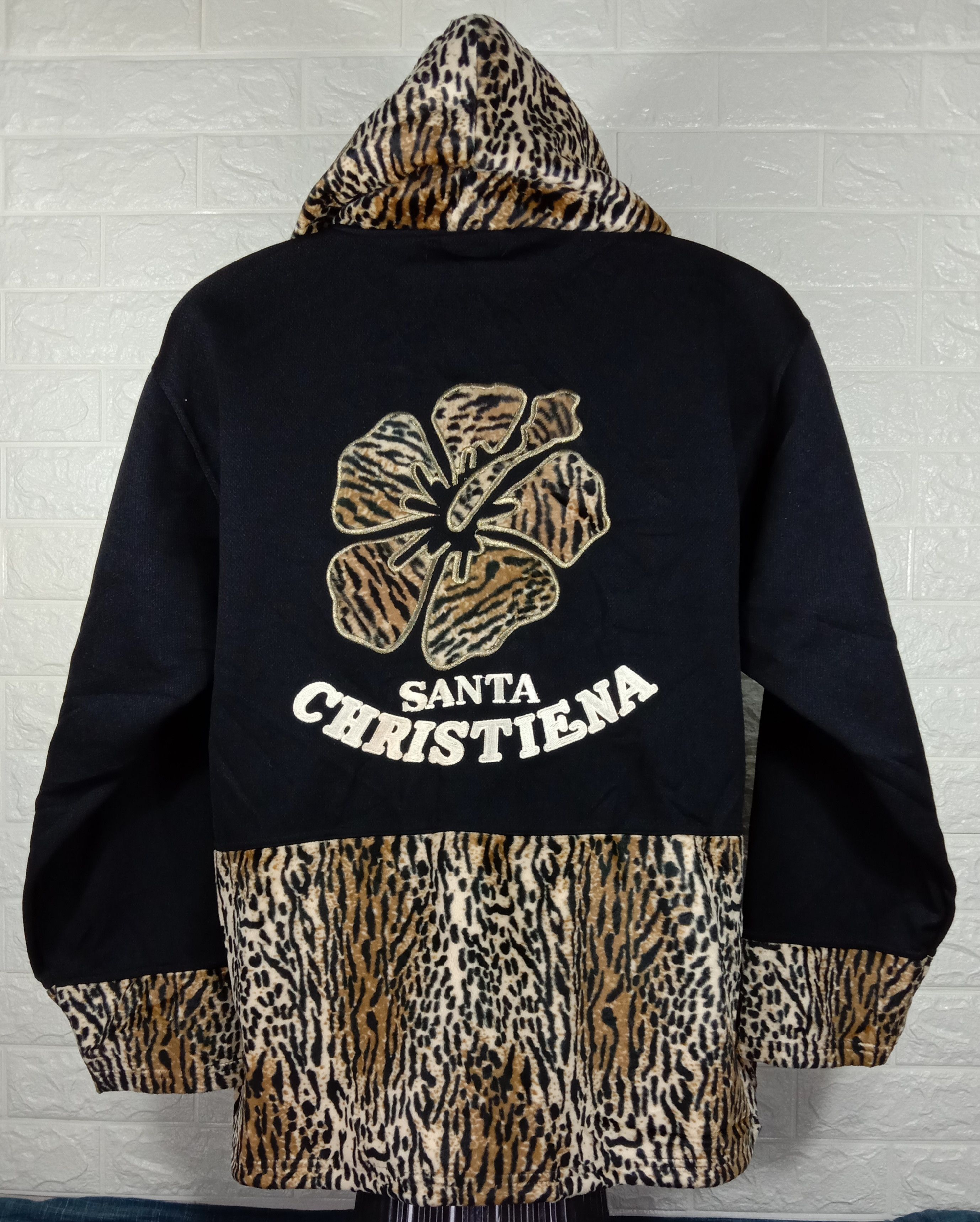 Japanese Brand Vintage Ugatha Santa Christiena Leopard Hoodie Jacket Size US XL / EU 56 / 4 - 1 Thumbnail