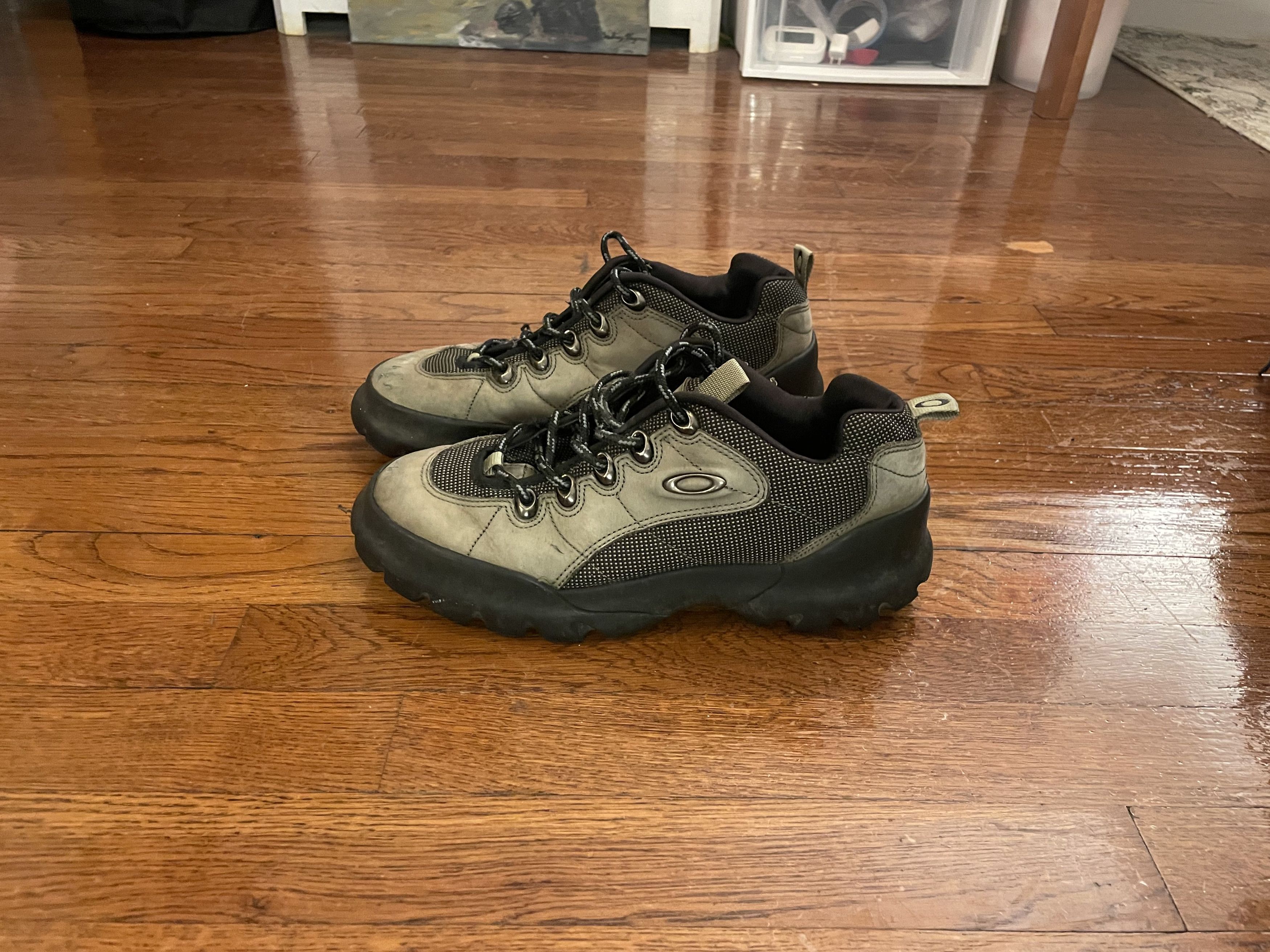 image of 2000S Oakley Skull + Bones Sample Hiking Boots in Brown, Men's (Size 9)