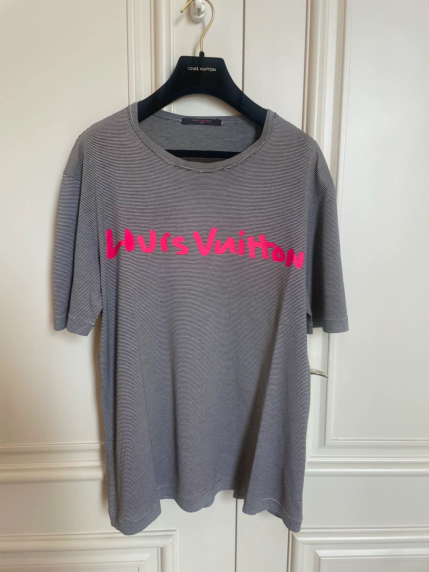 Louis Vuitton Louis Vuitton Men's Graffiti Short-Sleeve Size US XL / EU 56 / 4 - 1 Thumbnail