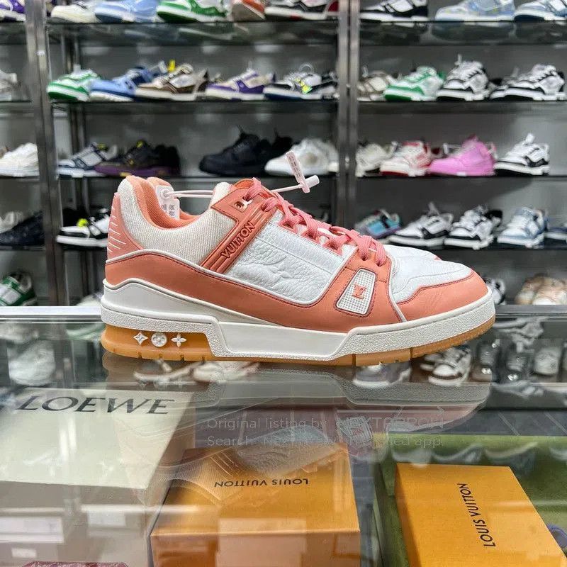 Louis Vuitton Louis Vuitton Trainer Low Top Sneakers for Men . Size US 9.5 / EU 42-43 - 7 Thumbnail