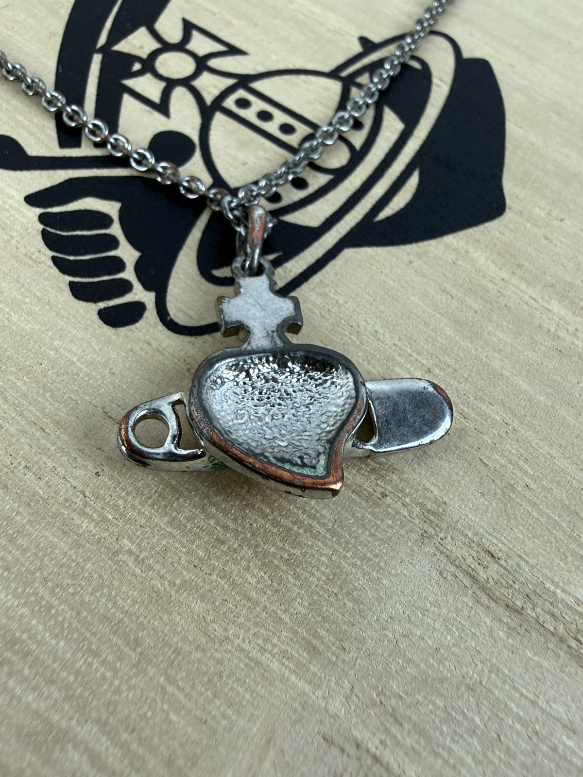 Vivienne Westwood Vivienne Westwood Safety Pin Heart Orb Necklace Orange Size ONE SIZE - 4 Thumbnail