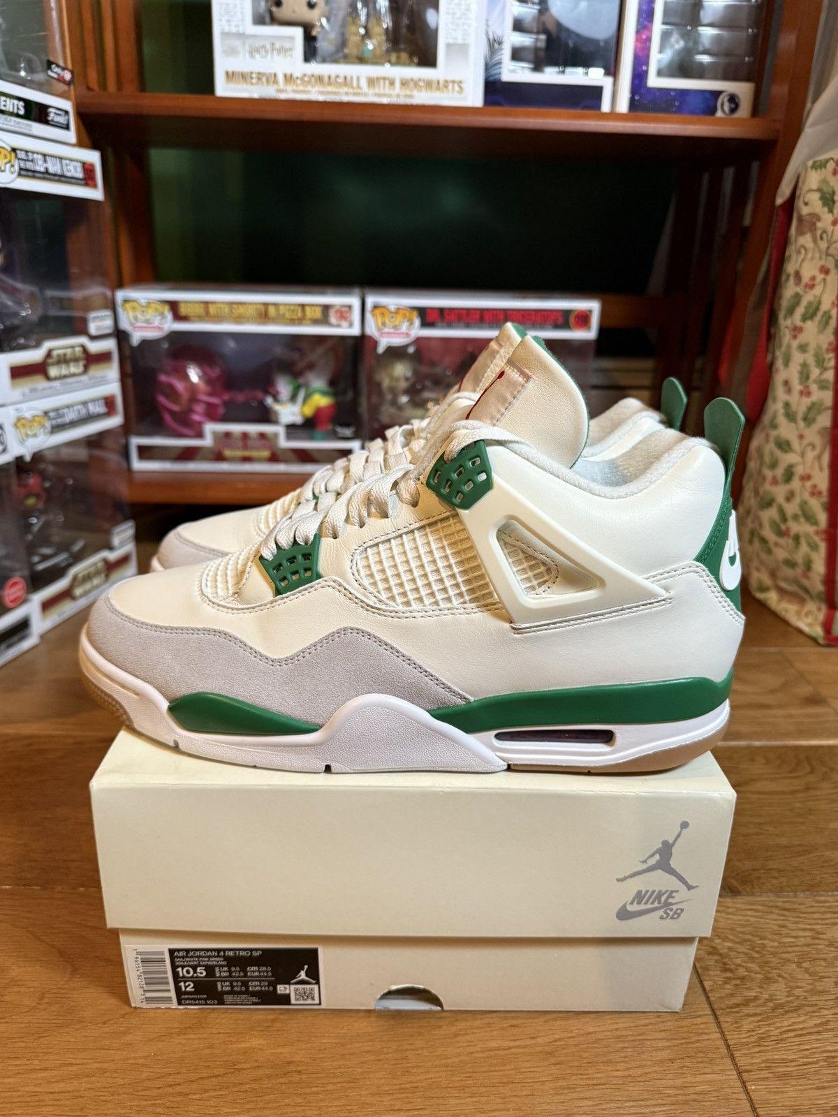 Jordan Brand Jordan 4 Retro SB “Pine Green” Size US 10.5 / EU 43-44 - 5 Thumbnail