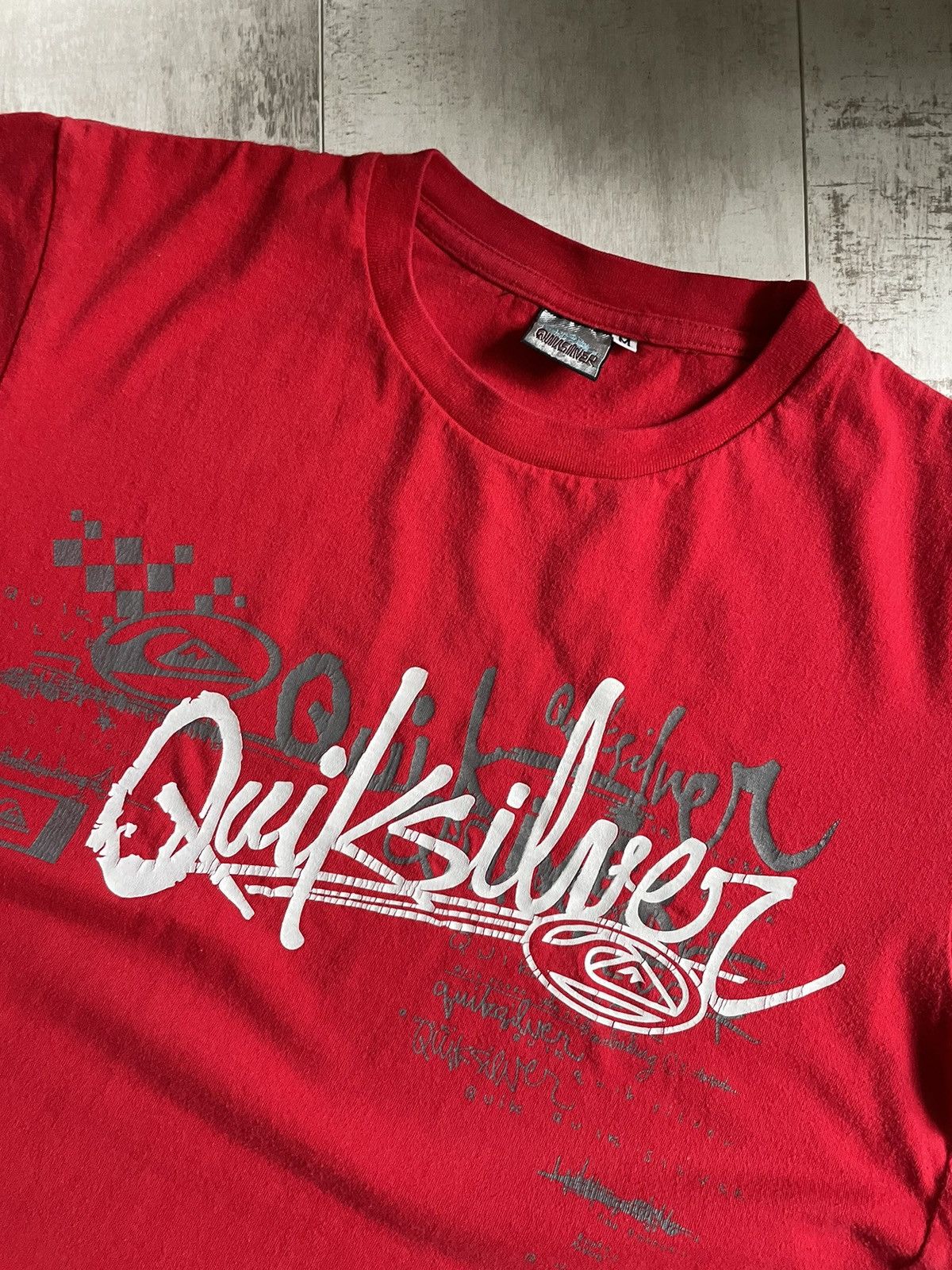 Quiksilver × Vintage Quiksilver Y2K Vintage Surf Center Logo T-Shirt Size US M / EU 48-50 / 2 - 4 Thumbnail