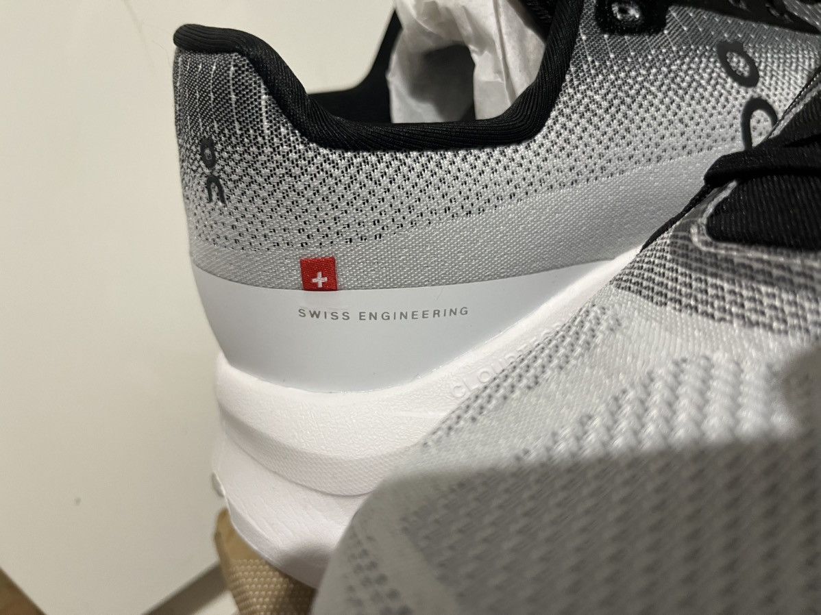 On On cloudilt , black/white , size:us:11 , eu:45 Size US 12 / EU 45 - 5 Thumbnail