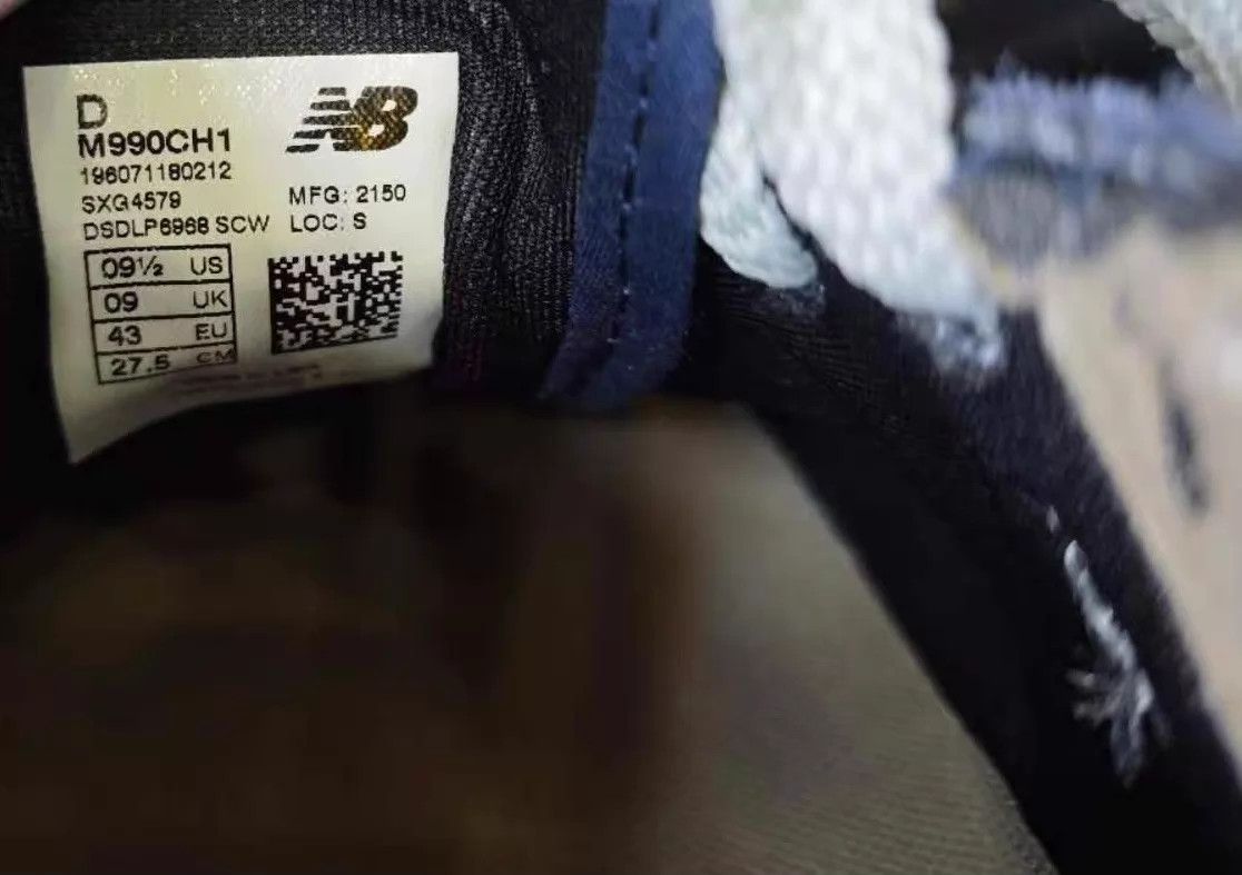 Carhartt Wip Carhartt WIP × New Balance 990V1 Navy Retro Running M990CH1 Size US 9.5 / EU 42-43 - 3 Thumbnail