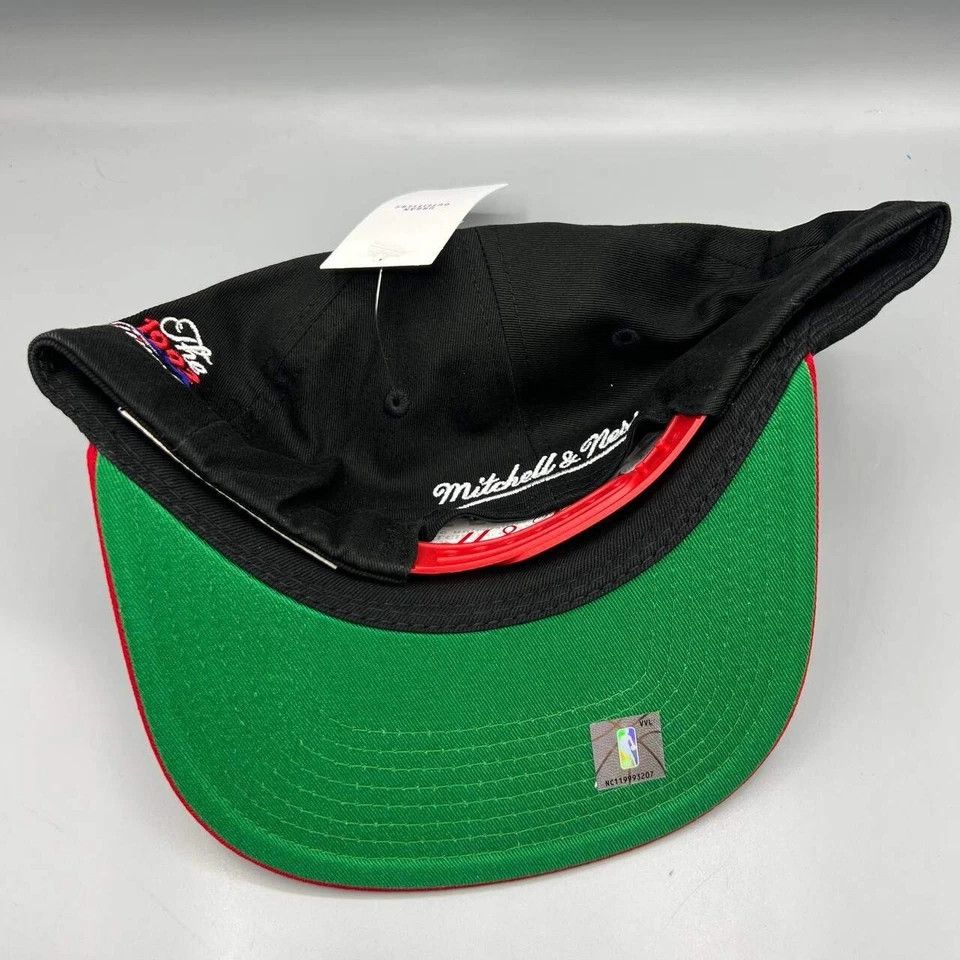 Mitchell & Ness Chicago Bulls Hat Men NBA Finals Mitchell & Ness Snap Back Size ONE SIZE - 7 Thumbnail