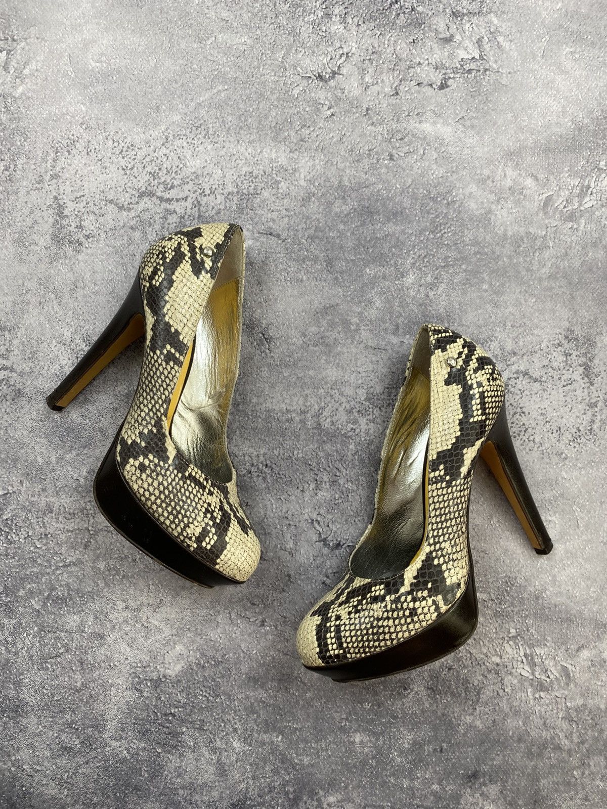 Just Cavalli Vintage Just Cavalli Heels Snake Print Shoes Made in Italy Size US 8 / IT 38 - 3 Thumbnail