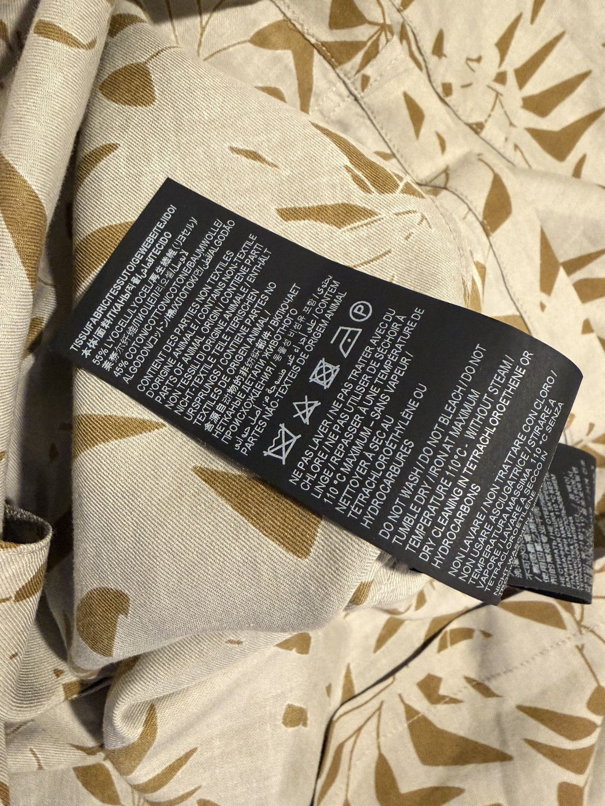 Saint Laurent Paris Saint Laurent men Hawaiian shirt. S. $890 Size US S / EU 44-46 / 1 - 10 Thumbnail