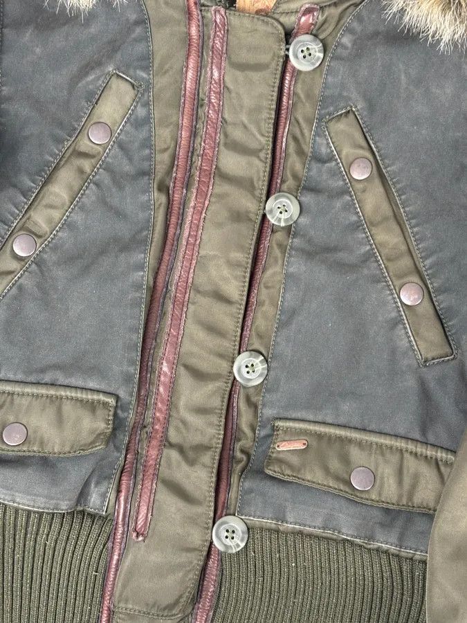 Chevignon 1990s Chevignon Military Aviator Fur Bomber Jacket Size S / US 4 / IT 40 - 9 Thumbnail