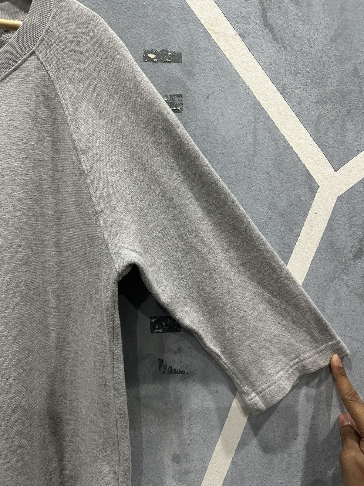 Maison Margiela Maison Martin Margiela MM6 Asymmetrical Sweatshirt Size US M / EU 48-50 / 2 - 9 Thumbnail