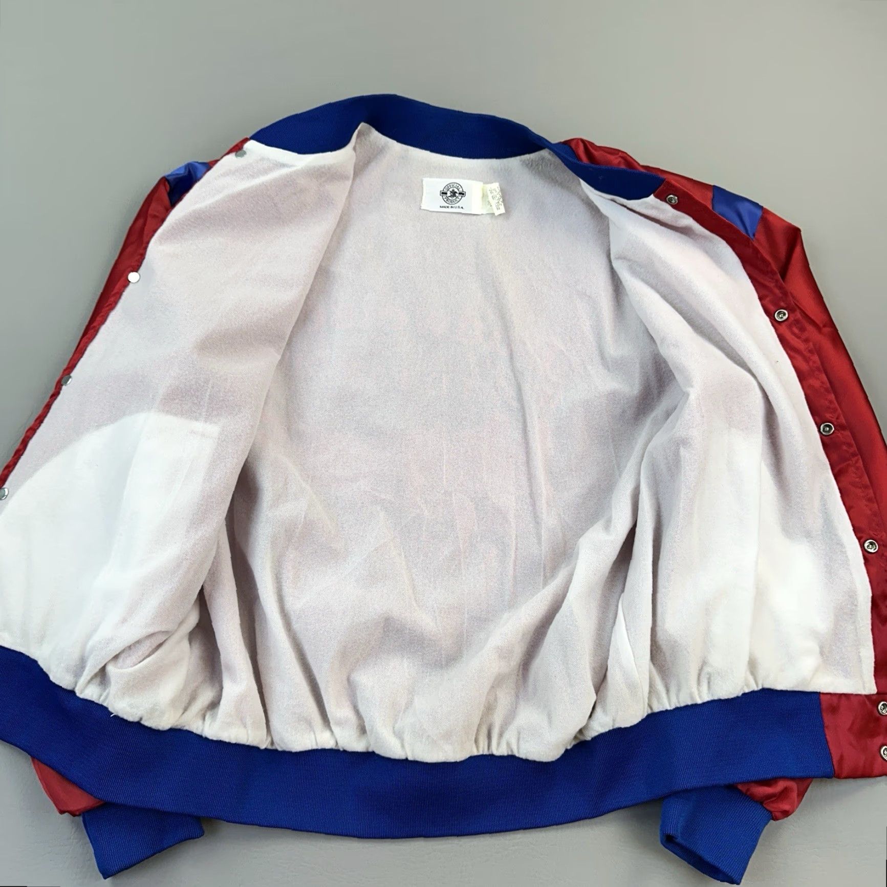 Budweiser VINTAGE Budweiser Jacket Mens XL Satin Bomber World Famous Clydesdales Deadstock Red Nylon Satin Lined Logo 80s 90s USA Clothing Mens XL Bomber Jacket Size US XL / EU 56 / 4 - 6 Thumbnail