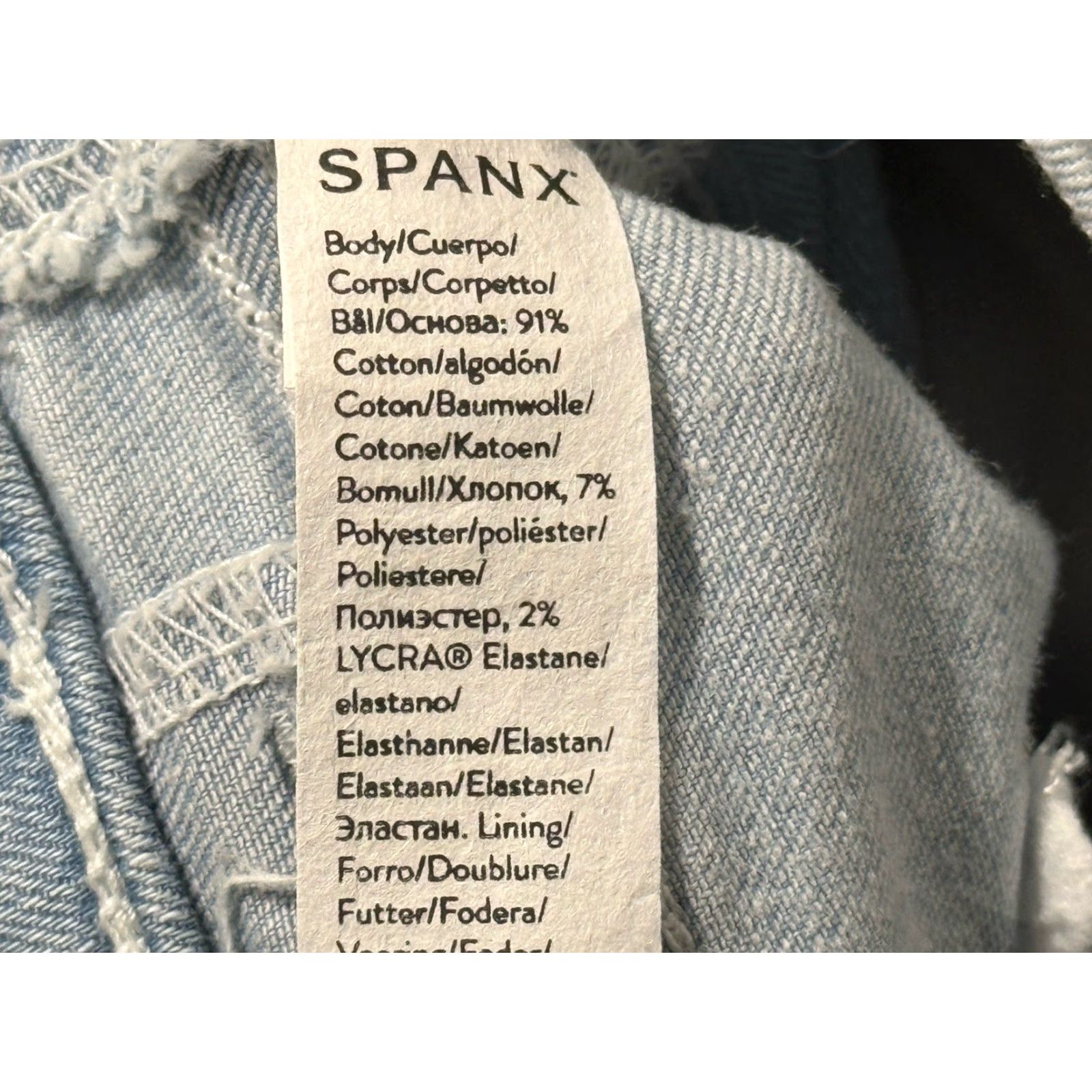 Spanx SPANX Flare Jeans Pull-On Womens Size M Stretch Denim 2-Pocket Slimming Mid Rise Blue Vintage No NWT Retro LT Wash Distressing Size 32" / US 10 / IT 46 - 7 Thumbnail
