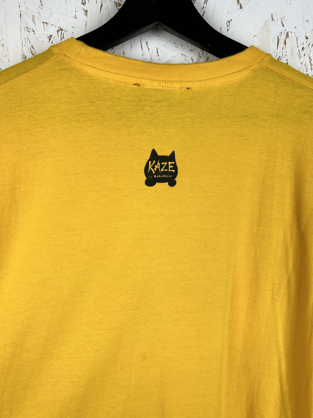 Anime 00s Vintage Chobits Anime Hideki Motsuwa T-Shirt Yellow XL Size US XL / EU 56 / 4 - 8 Thumbnail
