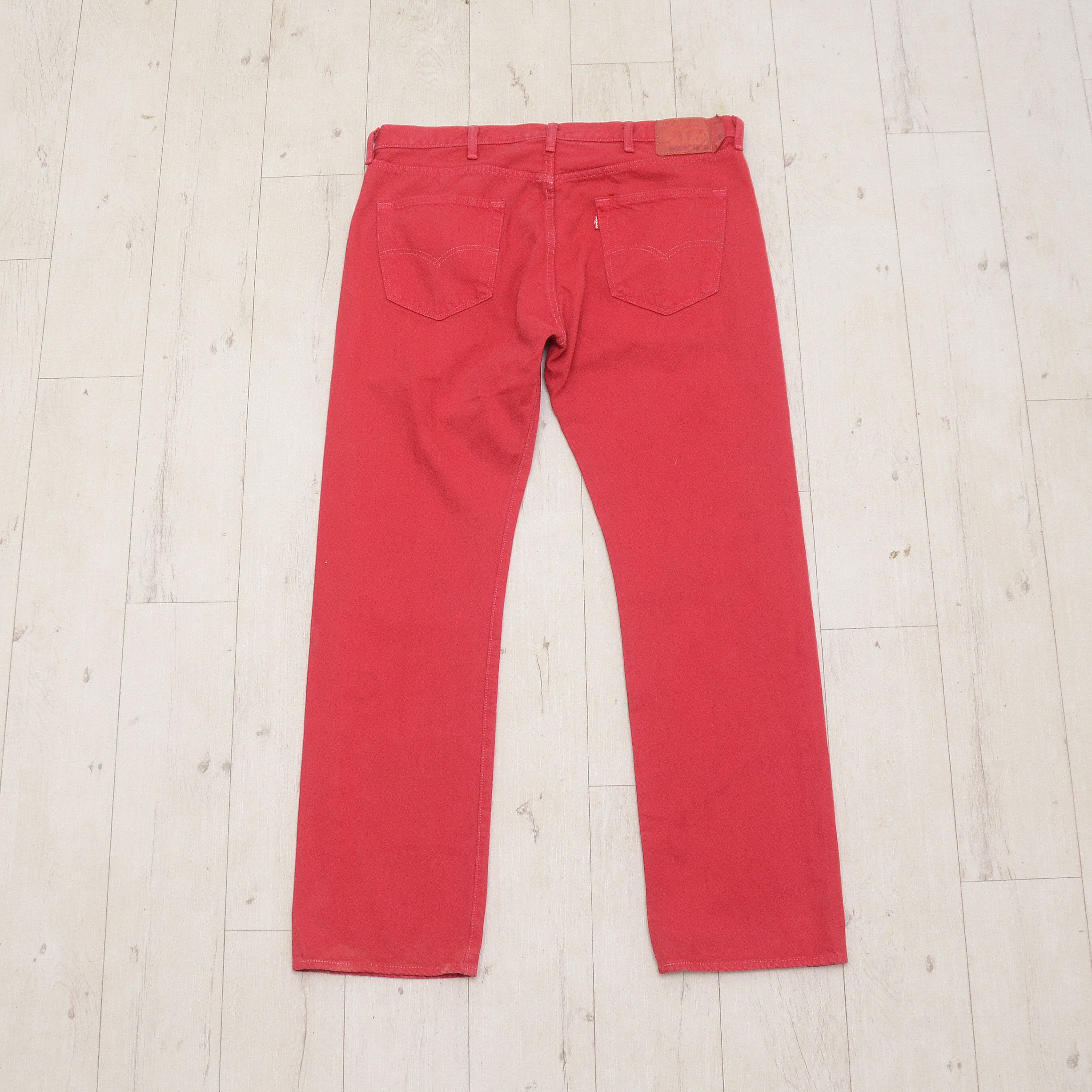 Levi's Vintage Clothing Levi’s Vintage Jeans 501 Men’s Red Distressed 1990’s Rare Size US 38 / EU 54 - 1 Thumbnail
