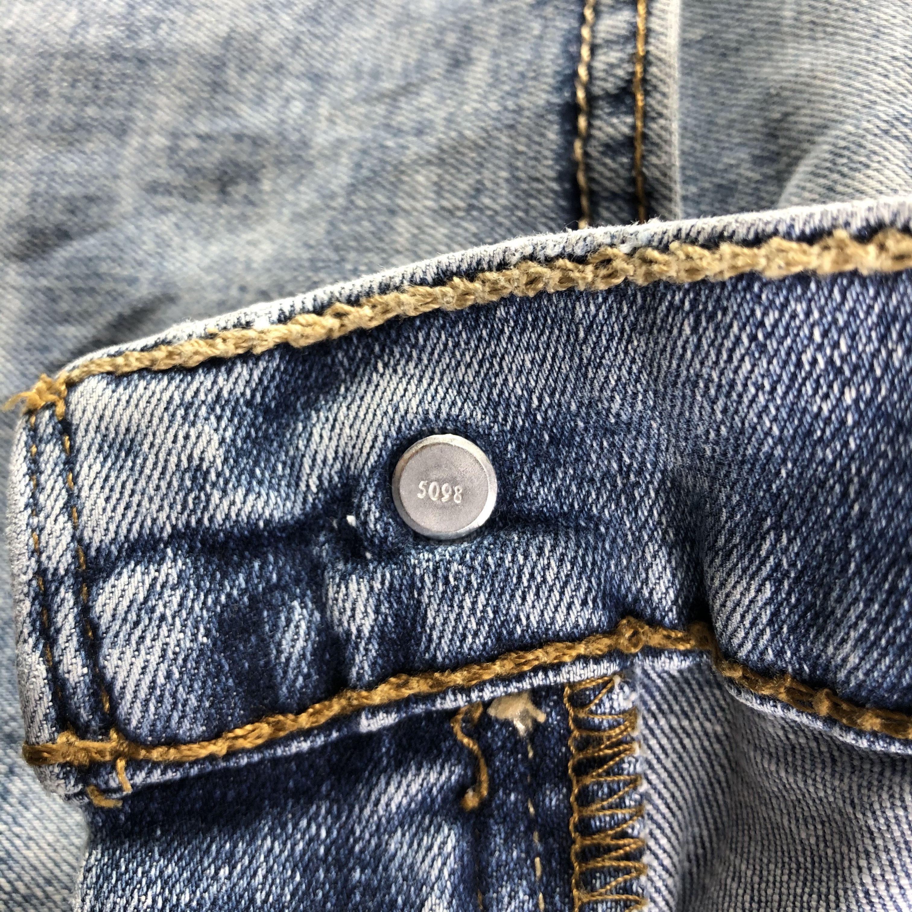 Levi's Vintage Light Wash Levis Denizen Jeans-J4264 Size US 30 / EU 46 - 9 Thumbnail