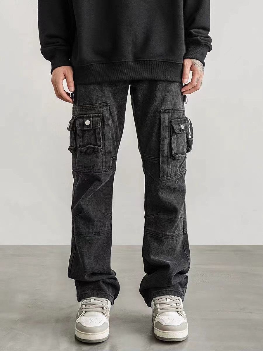 High street multi-pocket workwear micro-flared jeans