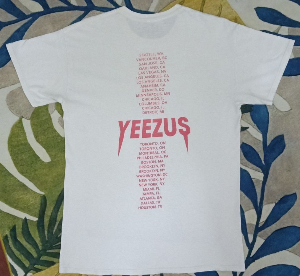 Kanye West Kanye West Yeezus Tour T-shirt Size US M / EU 48-50 / 2 - 8 Thumbnail