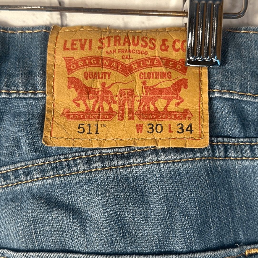 Levi's Levi's Mens 511 Jeans Slim Fit W30 L34 Blue 34 Inseam Mens Straight Denim Jeans Regular Size 30 Blue Levi's Mens 511 Jeans Slim Fit W30 L34 Size US 30 / EU 46 - 5 Thumbnail