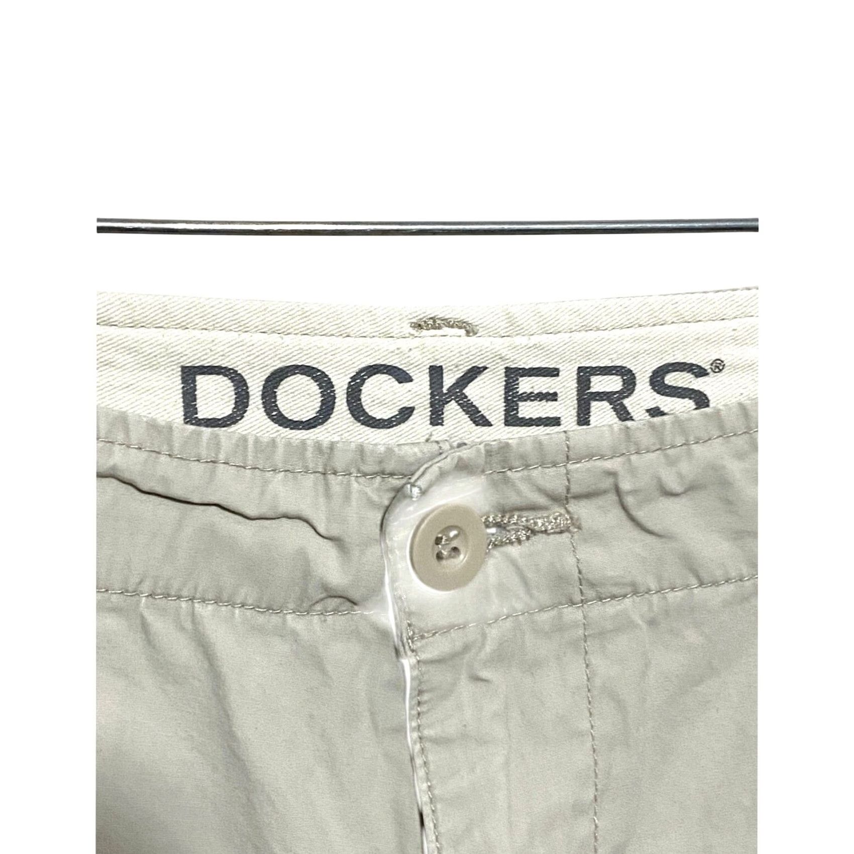 Dockers VINTAGE Dockers Khakis Chinos Shorts Men 38 Preppy Classic Casual Cotton Neutral Capsule Casual Workwear Mens Size US 38 / EU 54 - 4 Thumbnail