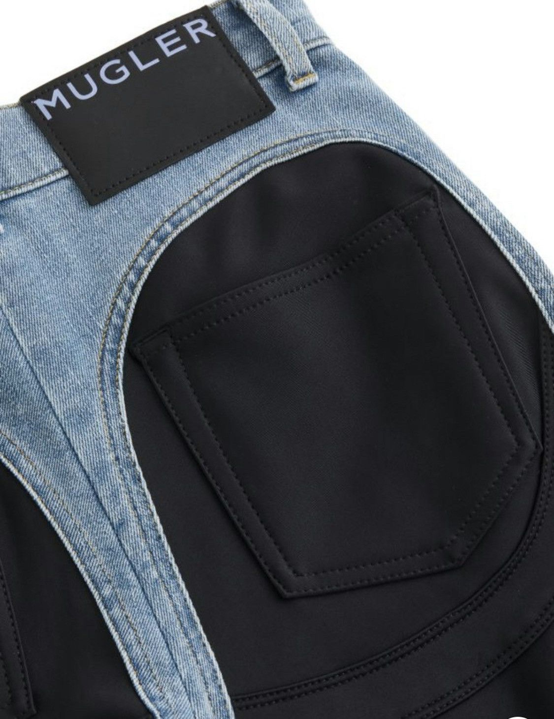 H&M Spiral Panel Jeans Light Denim Blue/Black Size 26" / US 2 / IT 38 - 2 Thumbnail
