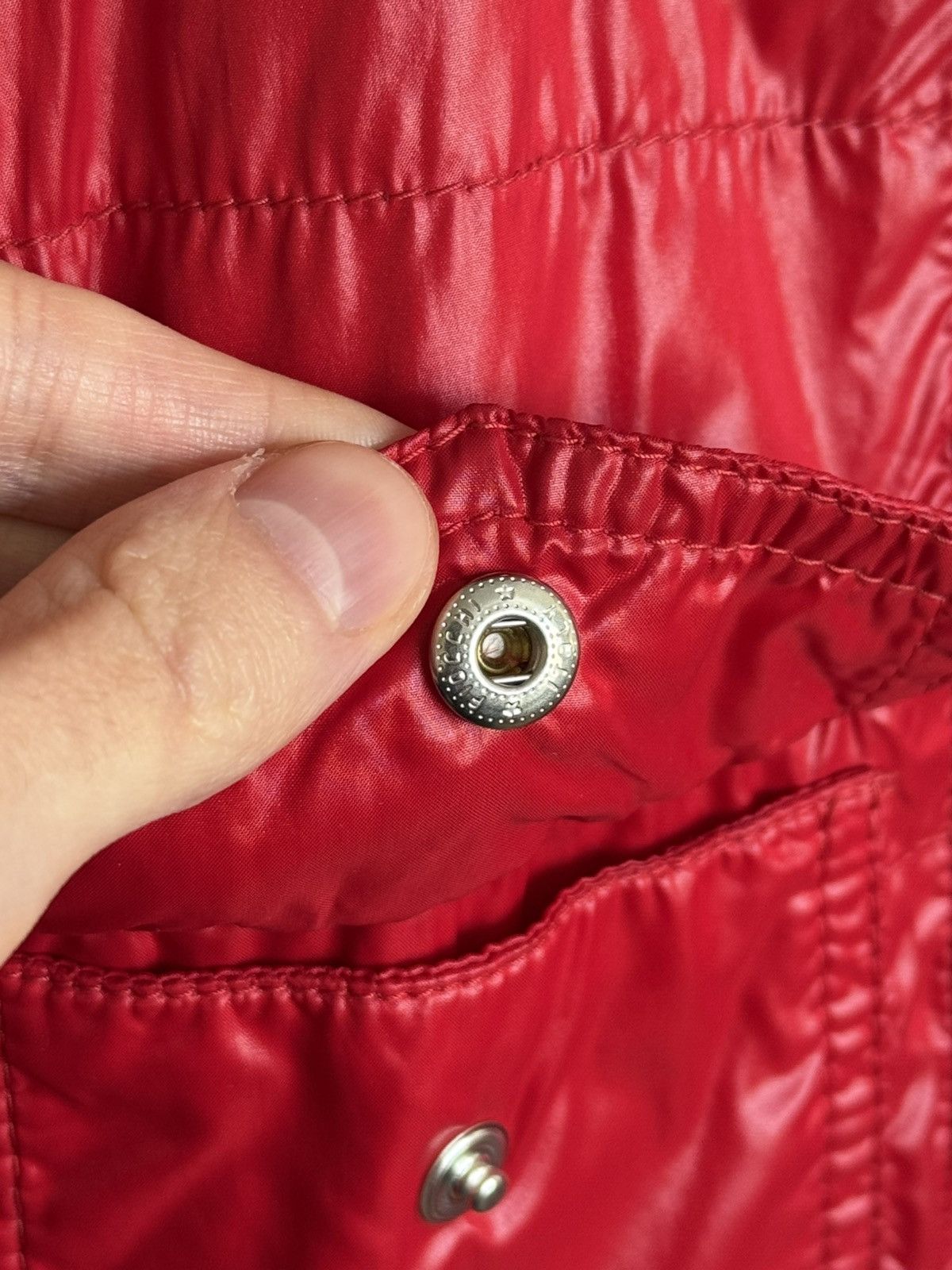 Moncler Moncler Vintage Padded Big Logo Jacket size 2 Size M / US 6-8 / IT 42-44 - 7 Thumbnail
