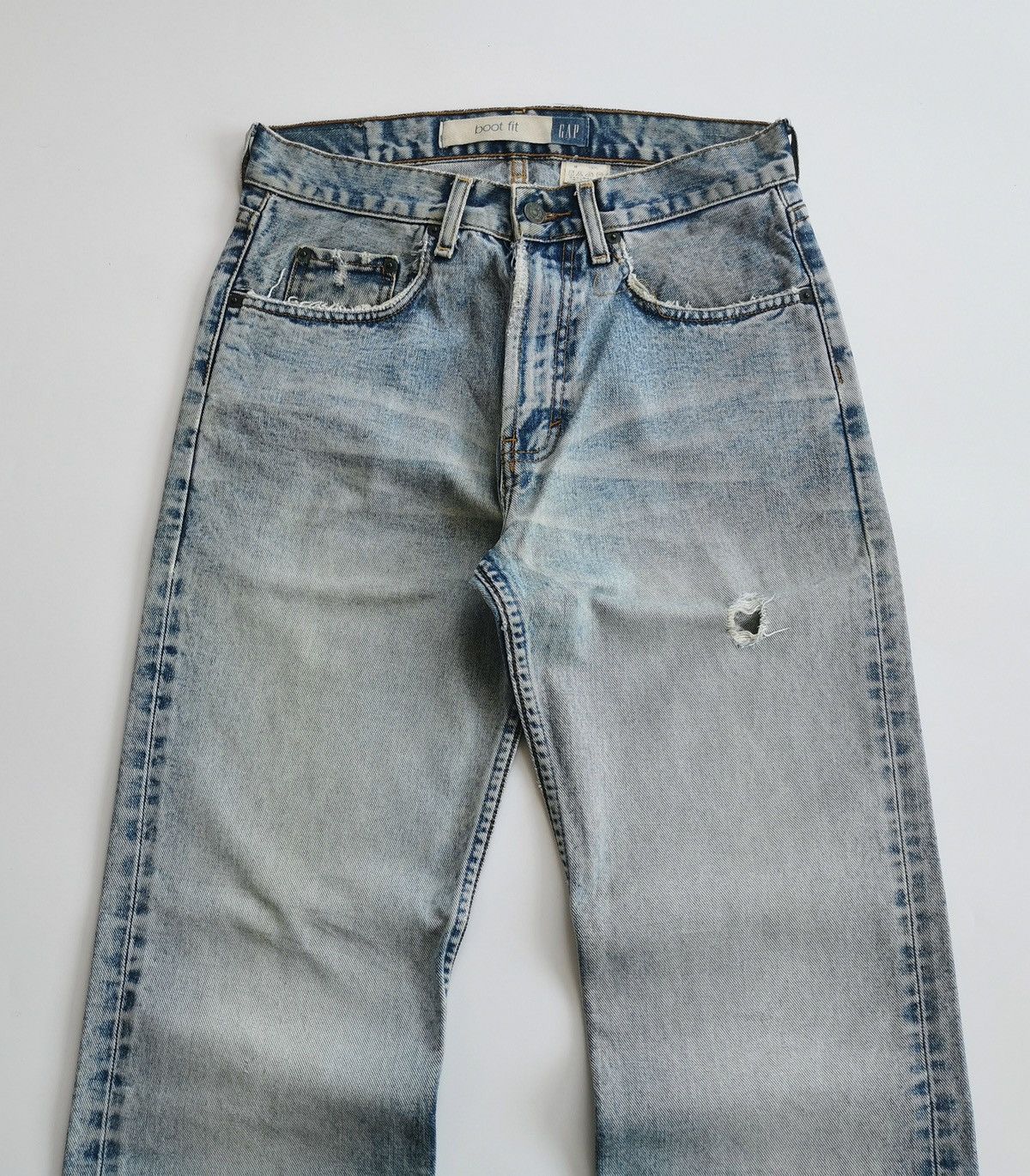 Gap Thrashed Distressed Boot Fit Gap Faded Denim Jeans Size US 30 / EU 46 - 2 Thumbnail