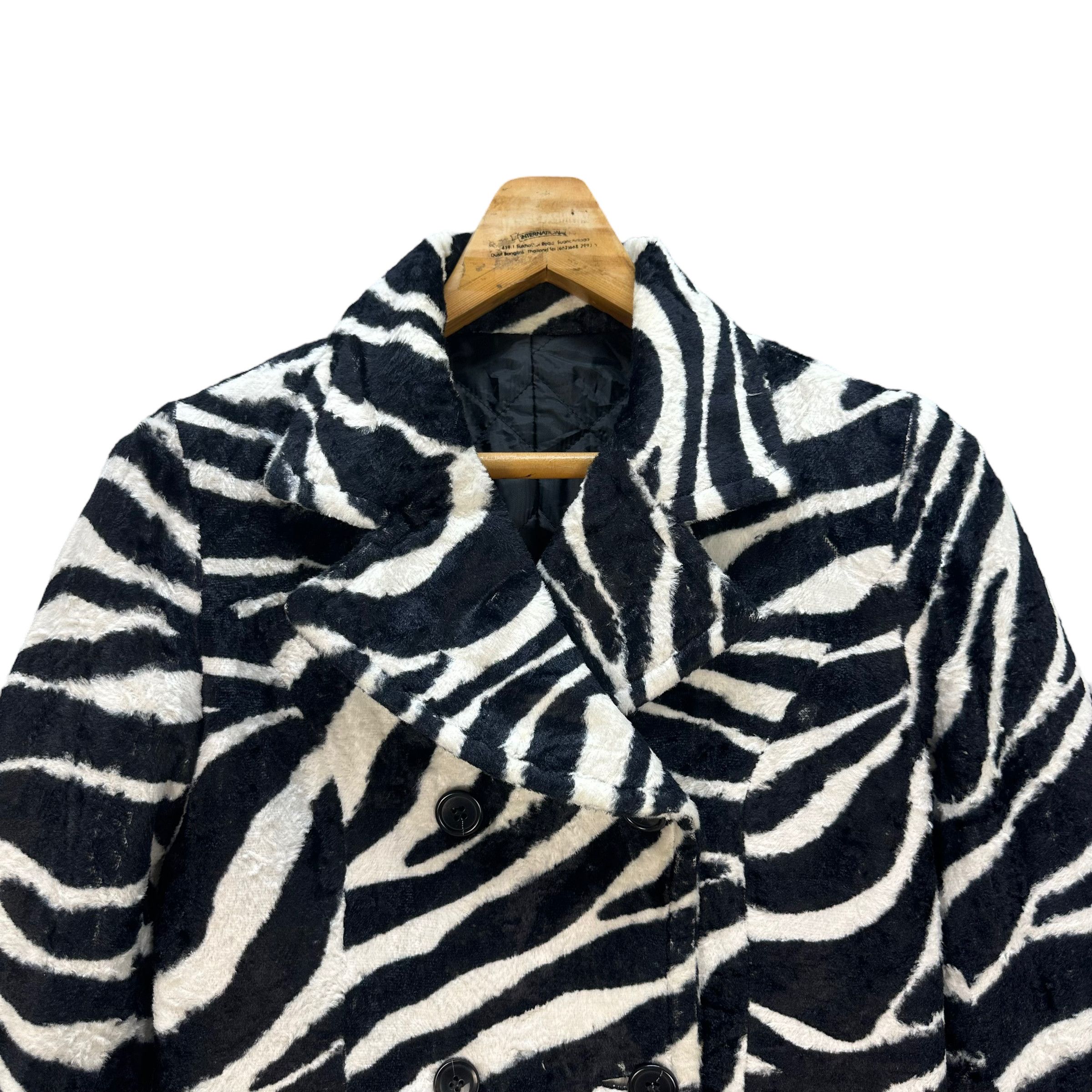 Japanese Brand RA DIEUX DIEUSE ZEBRA CROP JACKET #8470-010 Size S / US 4 / IT 40 - 2 Thumbnail