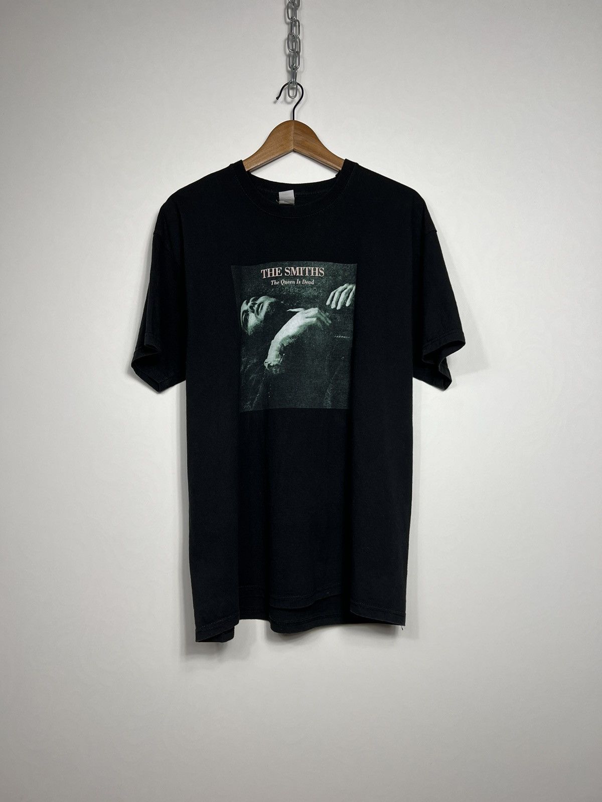 Band Tees Rare Vintage The Smith “The Queen is Dead” Band T-shirts Tee Size US XL / EU 56 / 4 - 1 Thumbnail