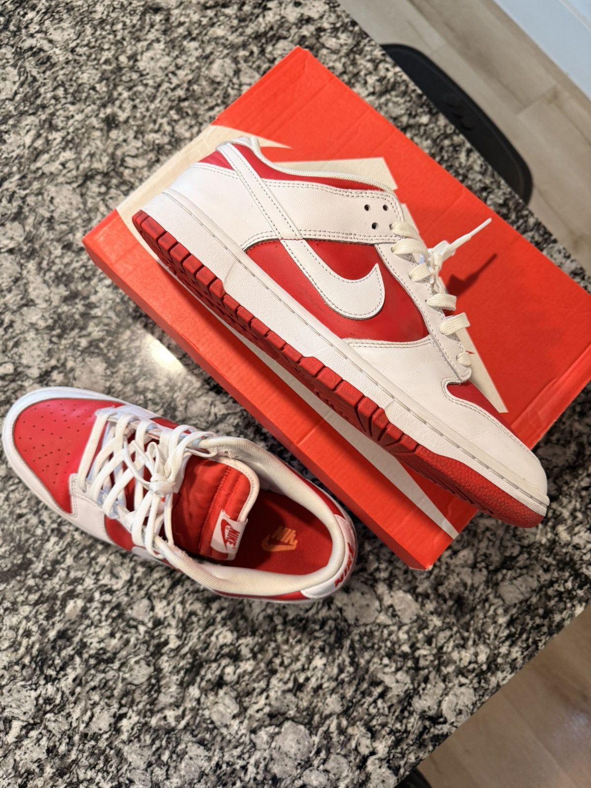 Nike Nike Dunk Low "Championship Red" Size US 12 / EU 45 - 5 Thumbnail
