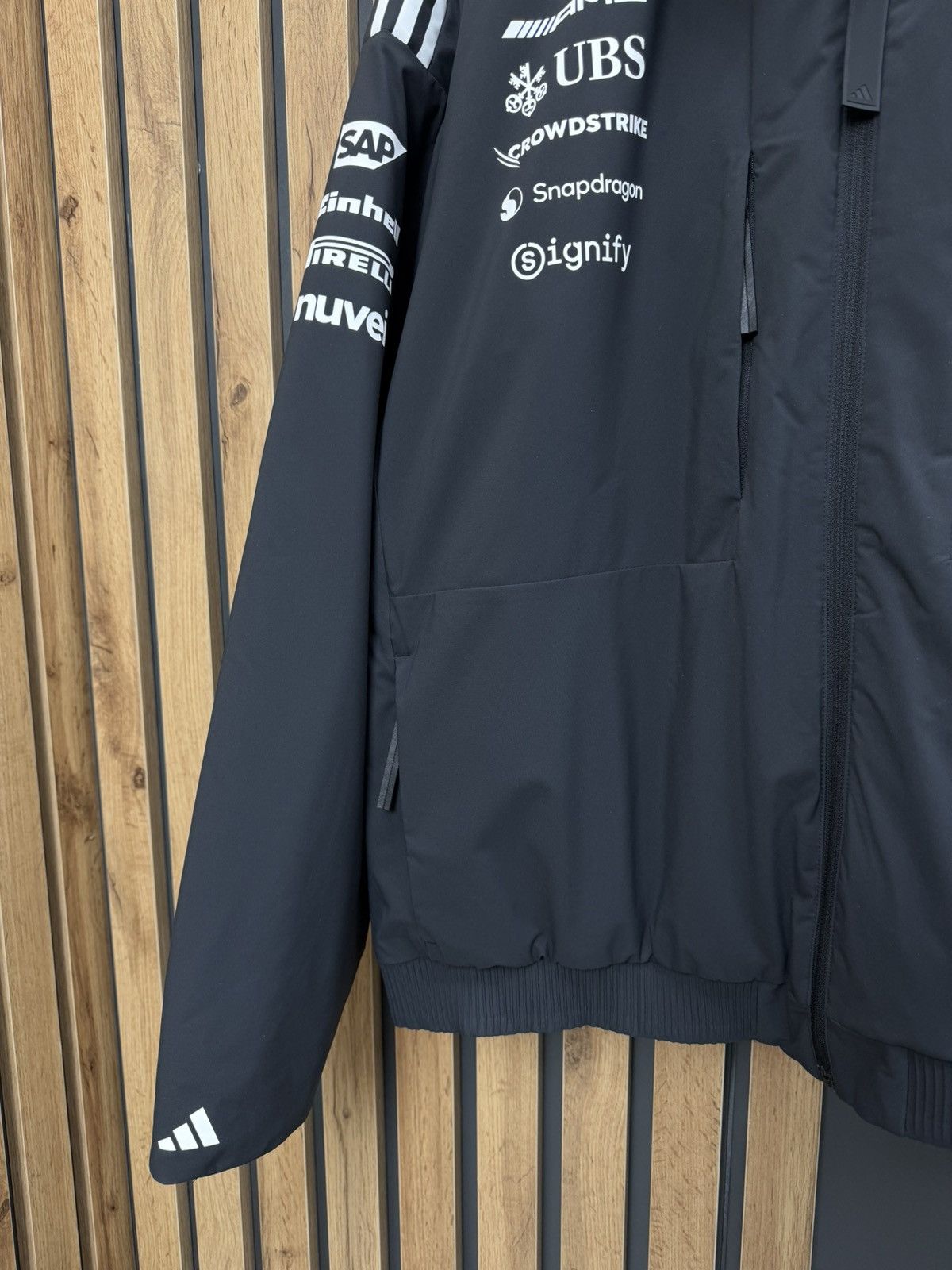 Mercedes-Benz Adidas Mercedes AMG Petronans Formula One Jacket Size XXL Size US XXL / EU 58 / 5 - 5 Thumbnail