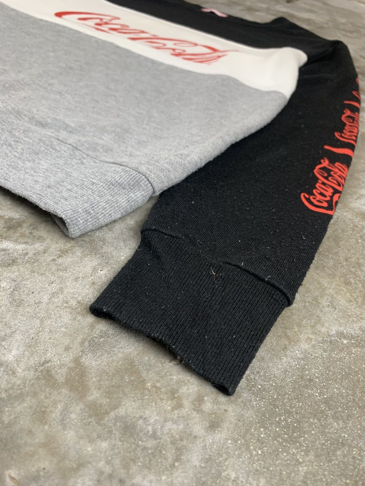 Vintage Vintage Coca Cola Sweatshirt Size US M / EU 48-50 / 2 - 9 Thumbnail