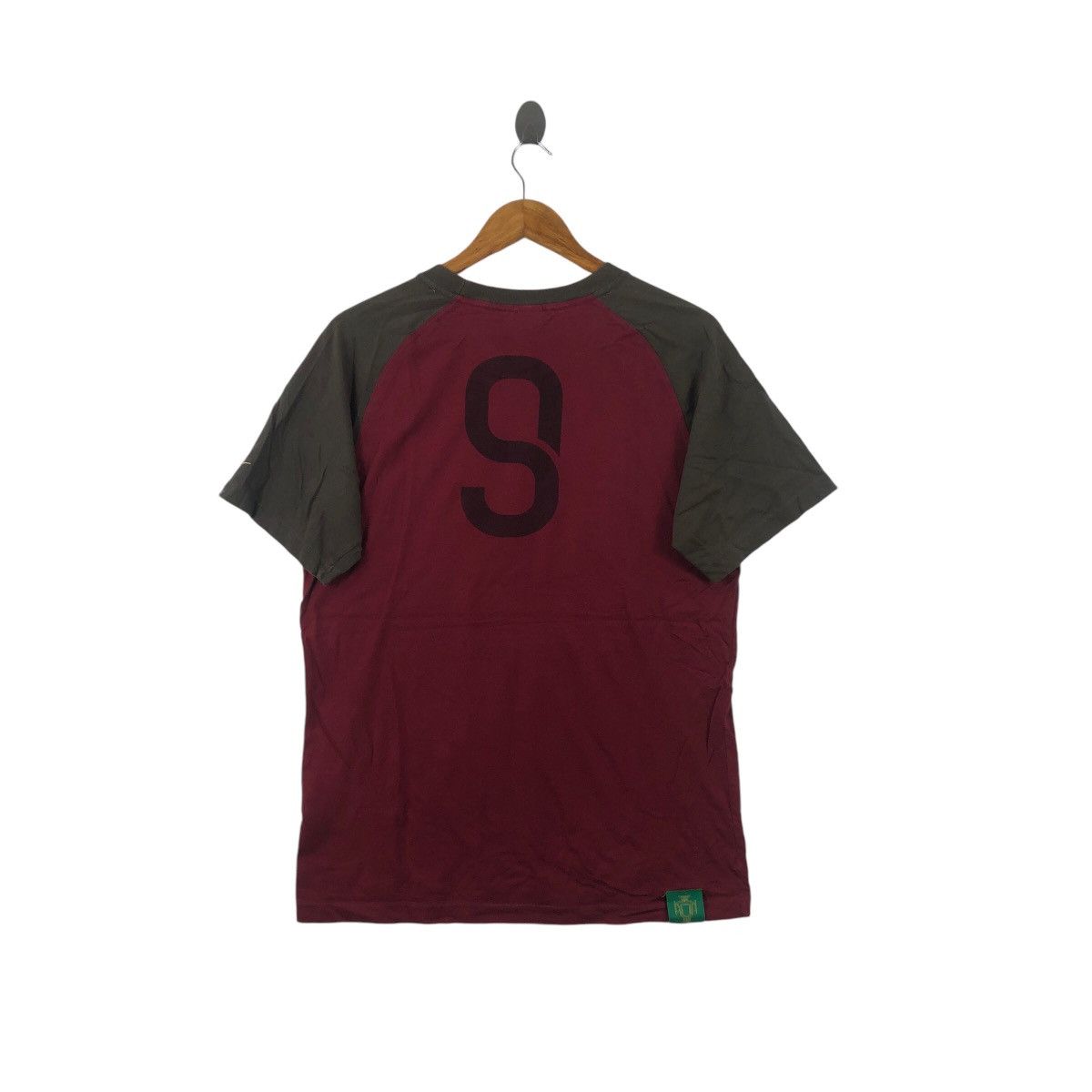 Nike Vintage NIKE x PORTUGAL QUARESMA No 9 Tee Shirt Top Jersey Size US M / EU 48-50 / 2 - 4 Thumbnail