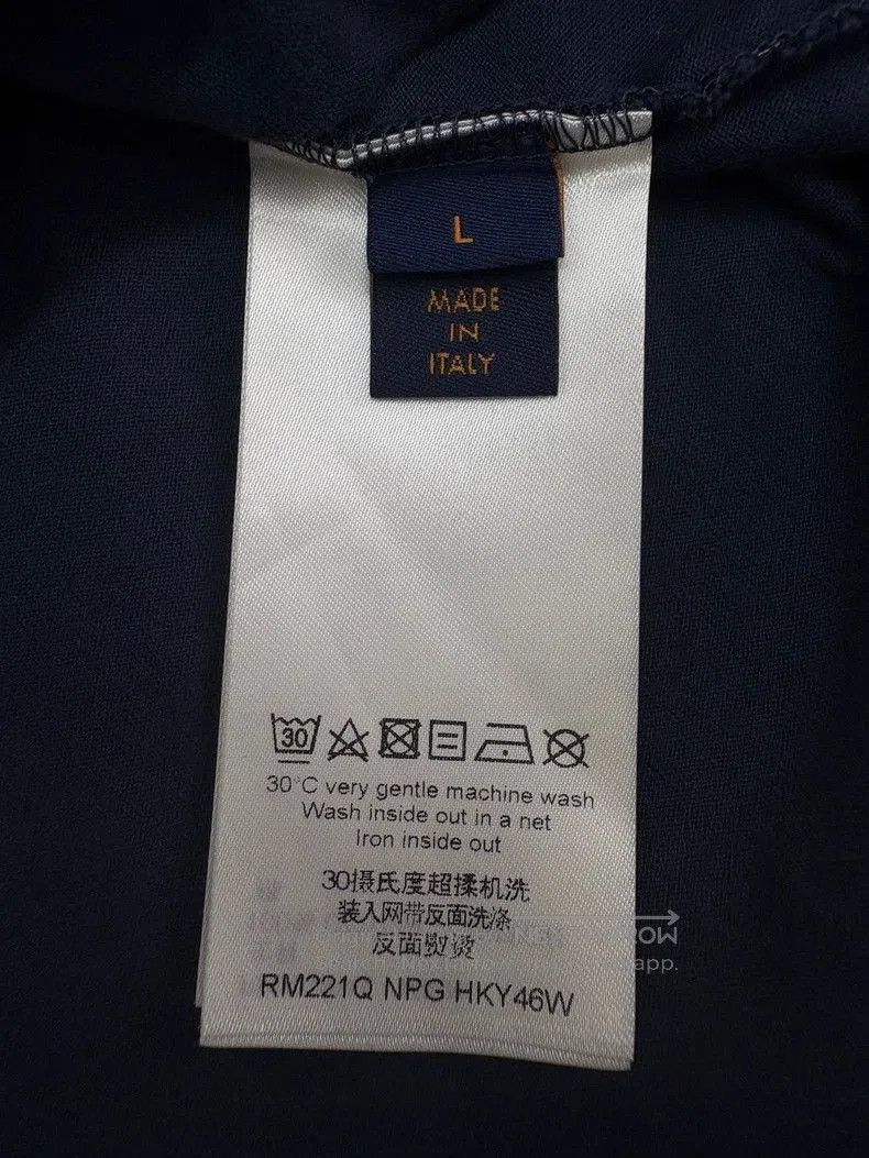 Louis Vuitton Louis Vuitton Blue Gradient Short Sleeve Tee. Size US L / EU 52-54 / 3 - 6 Thumbnail