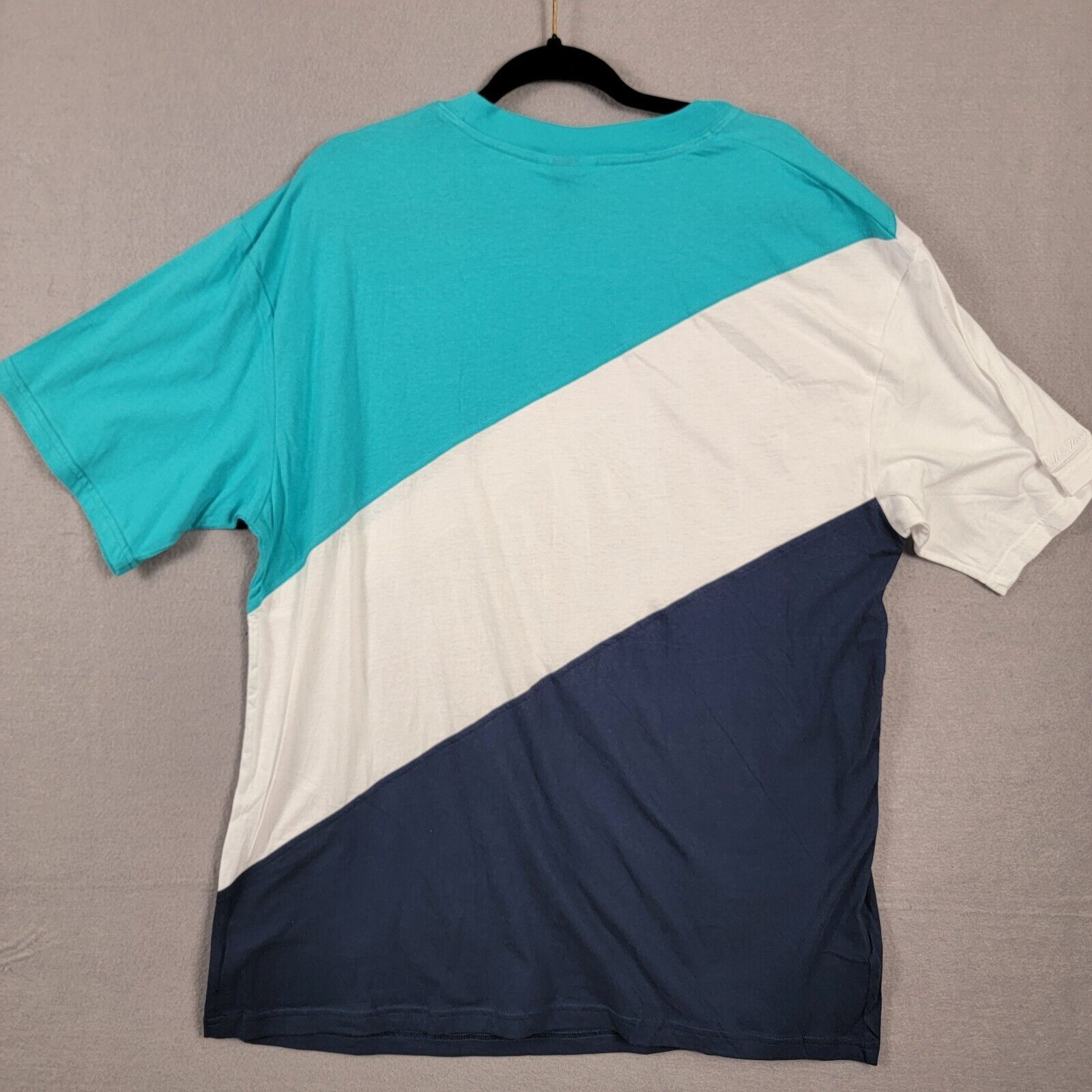 Mitchell & Ness Mitchell & Ness Men T Shirt L Guangzhou Charge 392/393 Size US L / EU 52-54 / 3 - 7 Thumbnail
