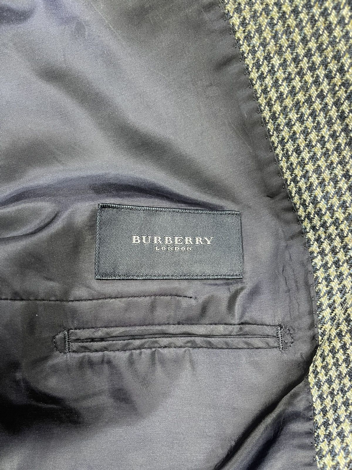 Burberry Burberry London Wool Tweed Single Breasted Double Slit Size US M / EU 48-50 / 2 - 13 Thumbnail