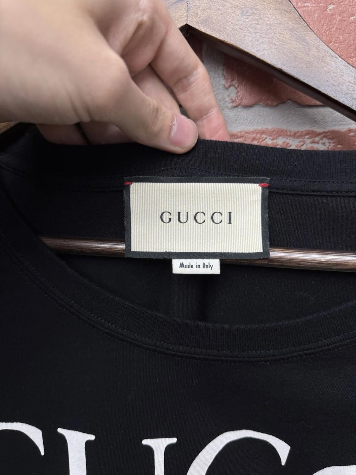 Gucci Gucci Black White Logo T-Shirt Small Pre Owned Ripped Tags Size US S / EU 44-46 / 1 - 10 Thumbnail
