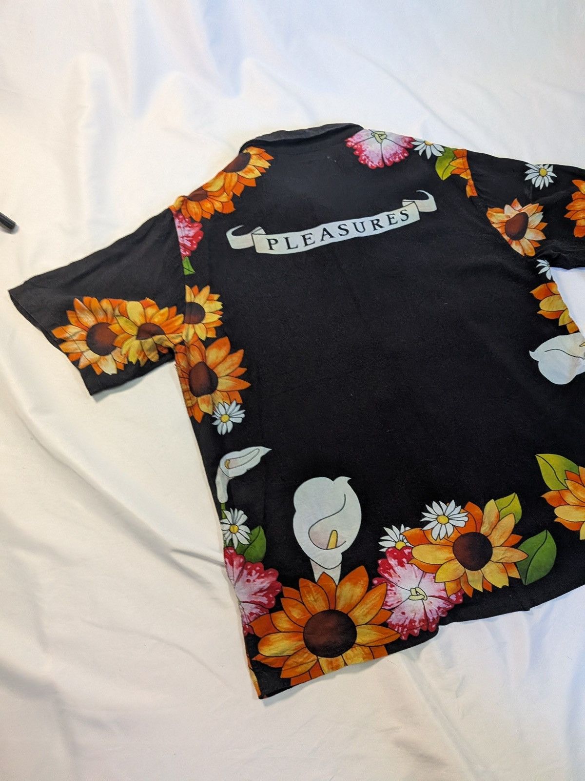 Pleasures RARE Pleasures "Romeo" Gangster Rayon Shirt Black Men’s M Size US M / EU 48-50 / 2 - 10 Thumbnail