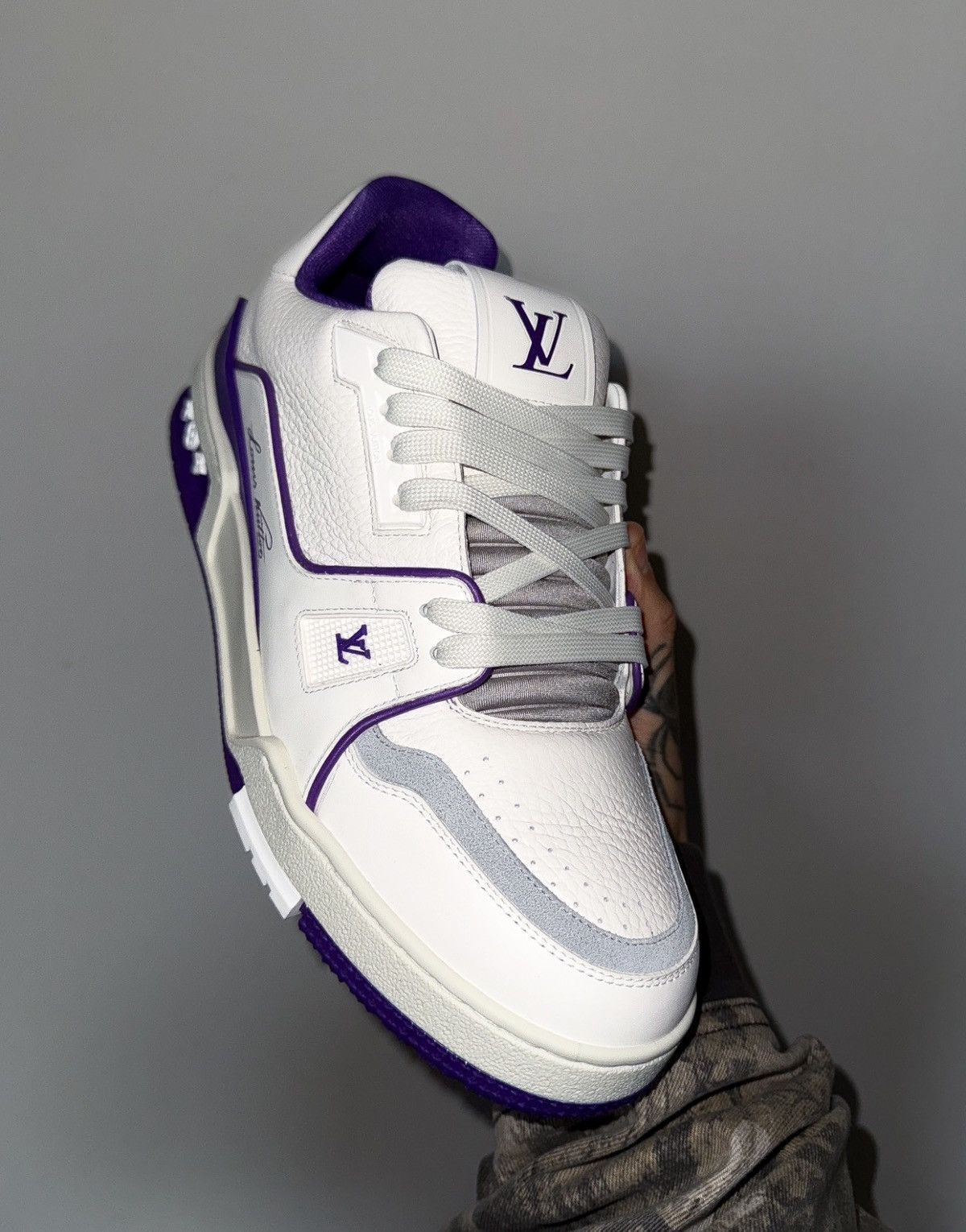 Louis Vuitton Louis vuitton purple trainers lv9 Size US 11 / EU 44 - 2 Thumbnail