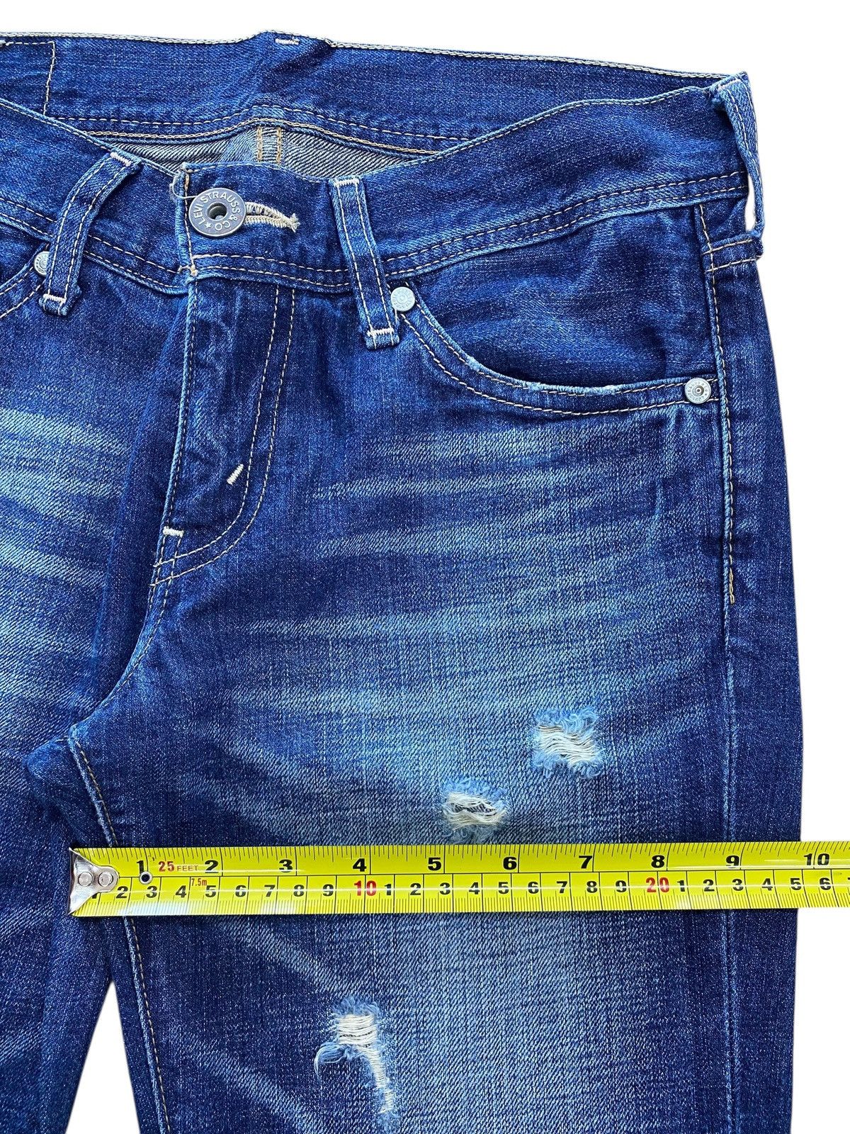 Levi's Levi’s Faded Blue Wash Style Boot Cut Leg Jeans Size US 28 / EU 44 - 7 Thumbnail