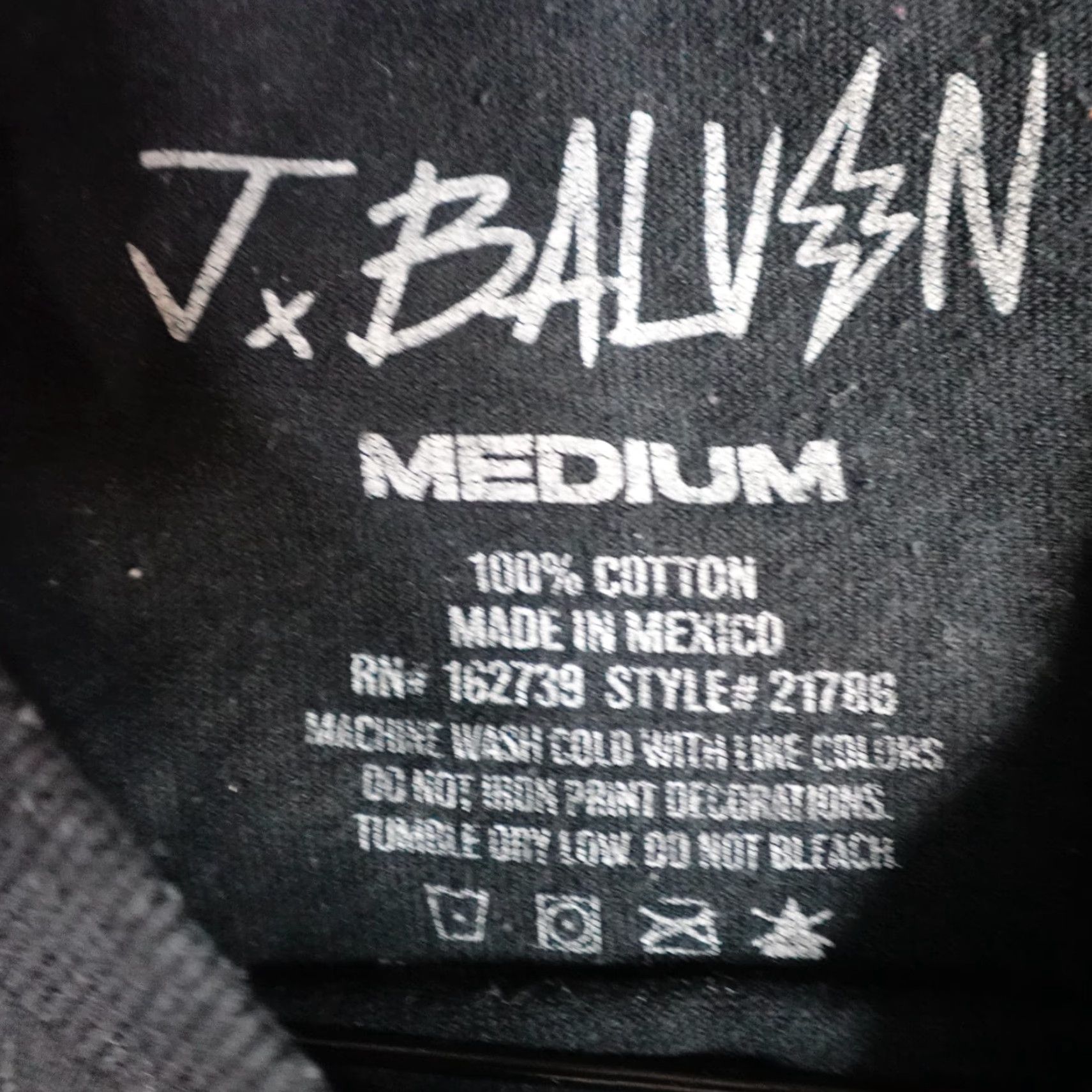 Prince J Balvin Shirt Medium Black Prince of Reggaeton T-Shirt Mens Crew Neck Short Sleeve Jersey Cotton Graphic Print Vintage: No Regular Fit Folded? Size US M / EU 48-50 / 2 - 3 Thumbnail