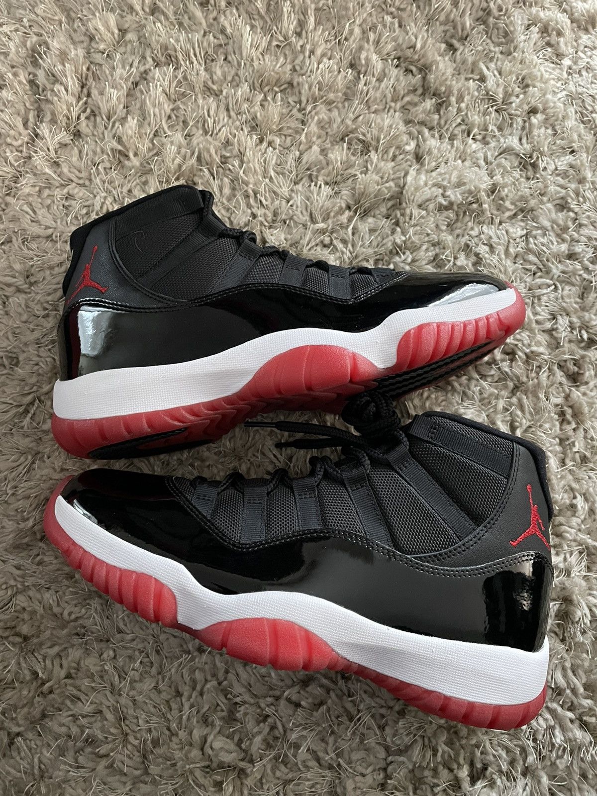 Jordan Brand Jordan 11 Bred Size US 9 / EU 42 - 2 Thumbnail