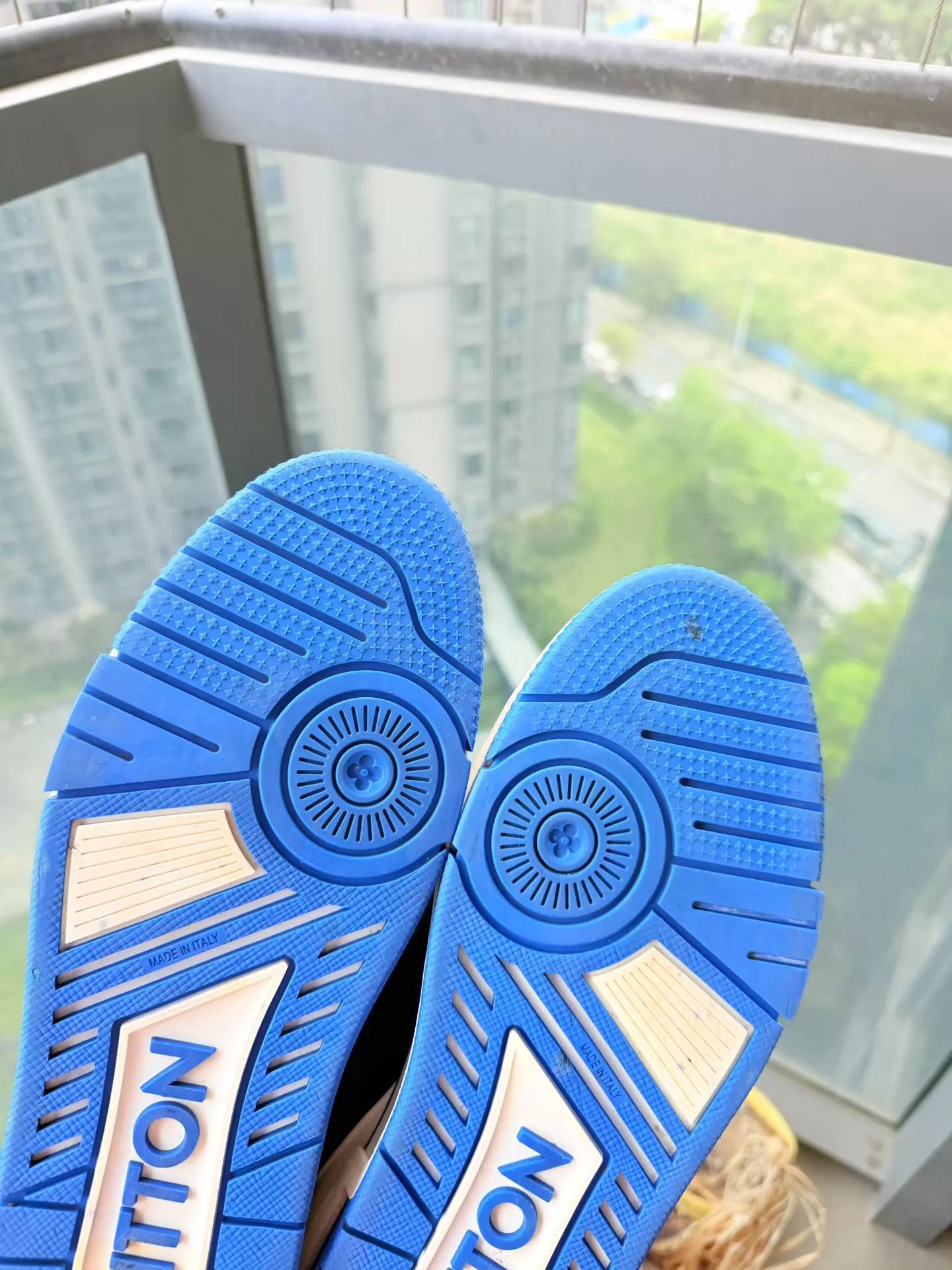 Louis Vuitton LV Trainer x Hiroshi Fujiwara 2.0 43.5 99 New 2024 Size US 10.5 / EU 43-44 - 8 Thumbnail