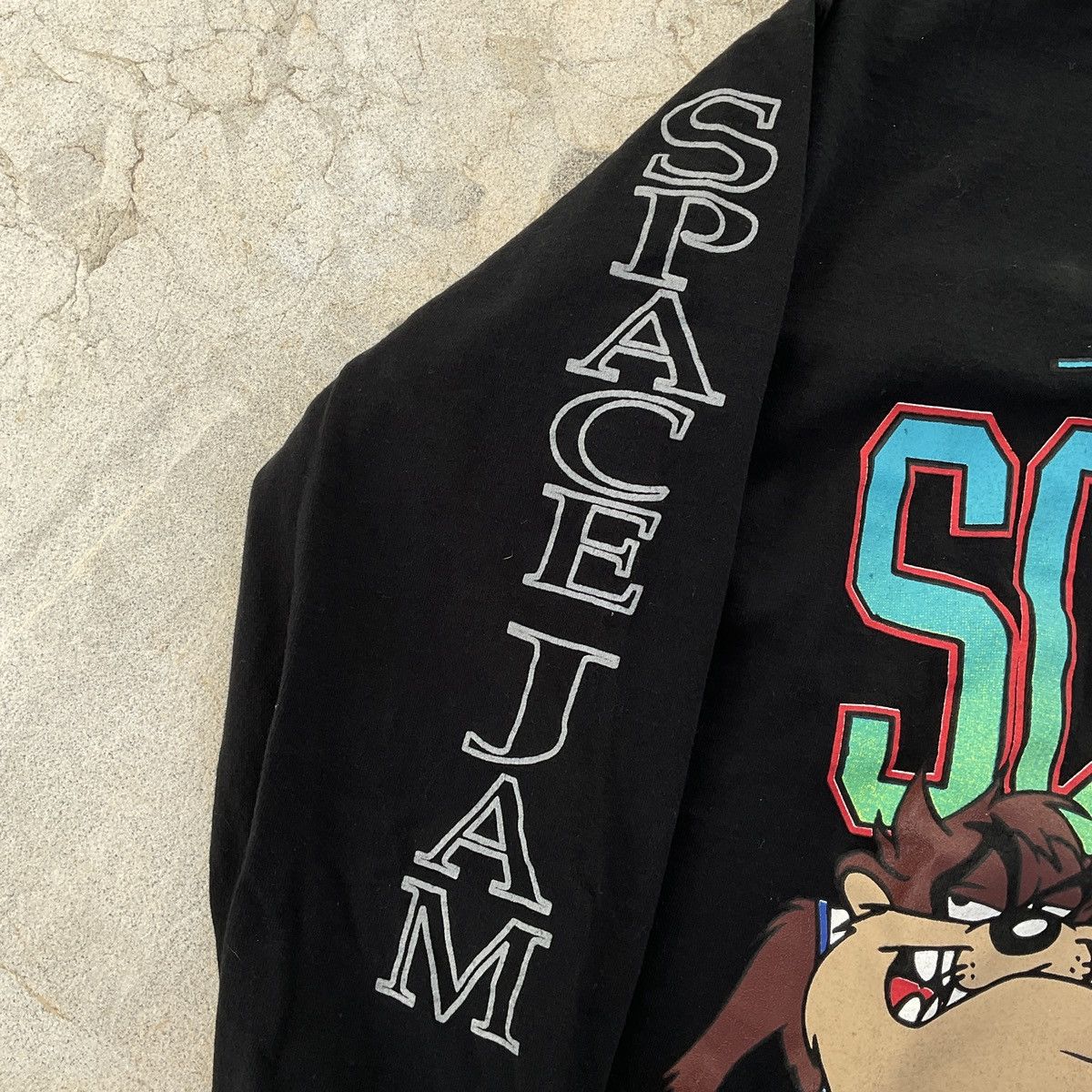Vintage Vintage 1996 Looney Tunes Space Jam Tune Squad Shirt Size US L / EU 52-54 / 3 - 2 Thumbnail